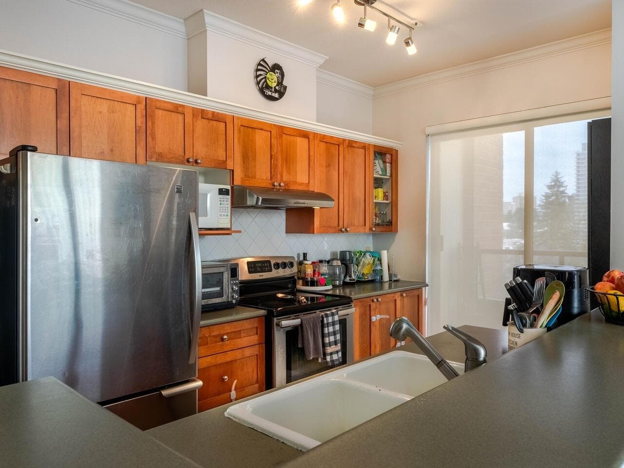 903 - 6837 Station Hill Drive, Burnaby, V3N 5B7 — photo 3