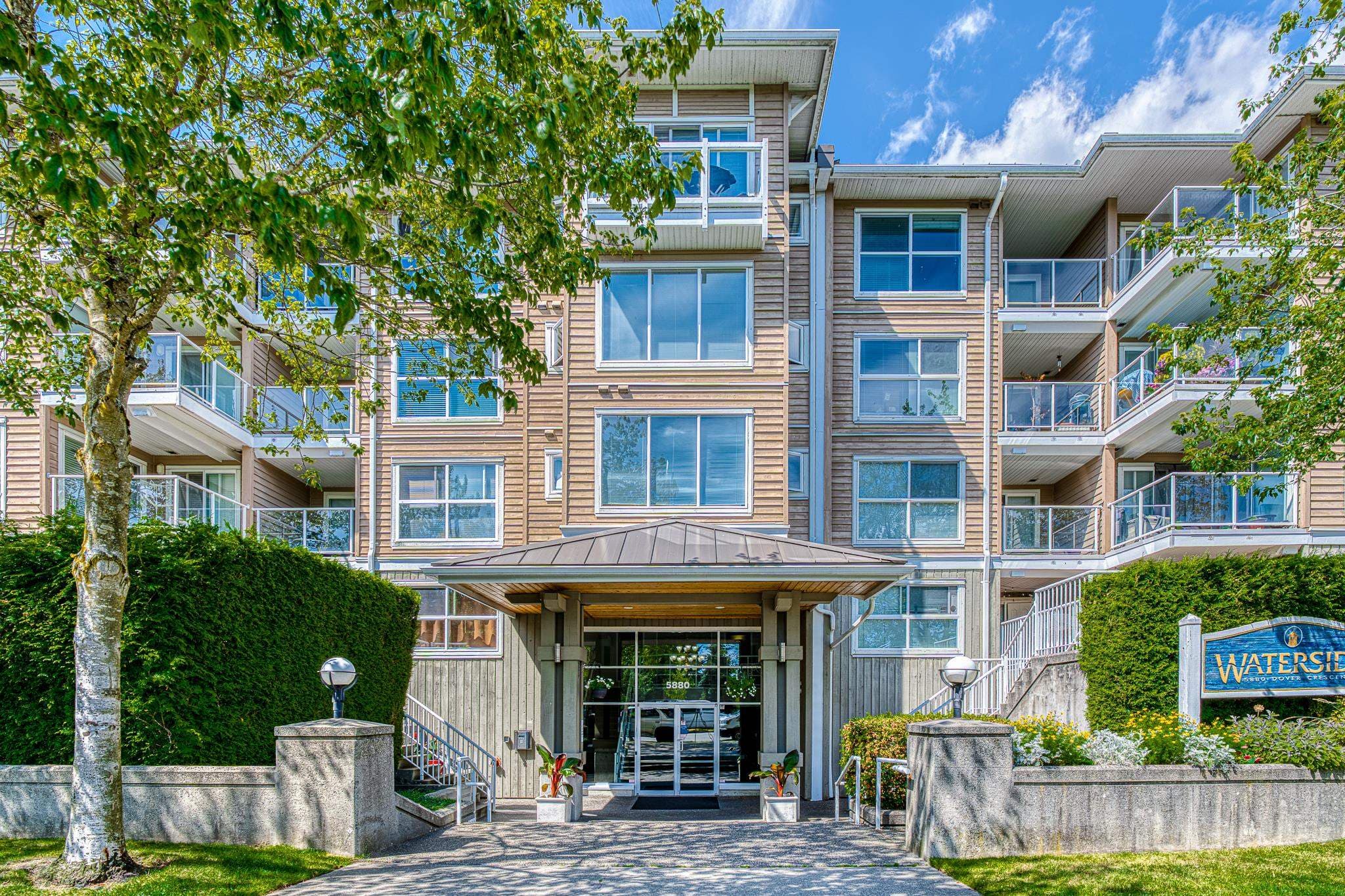 426 - 5880 Dover Crescent, Richmond, V7C 5P5 — photo 2