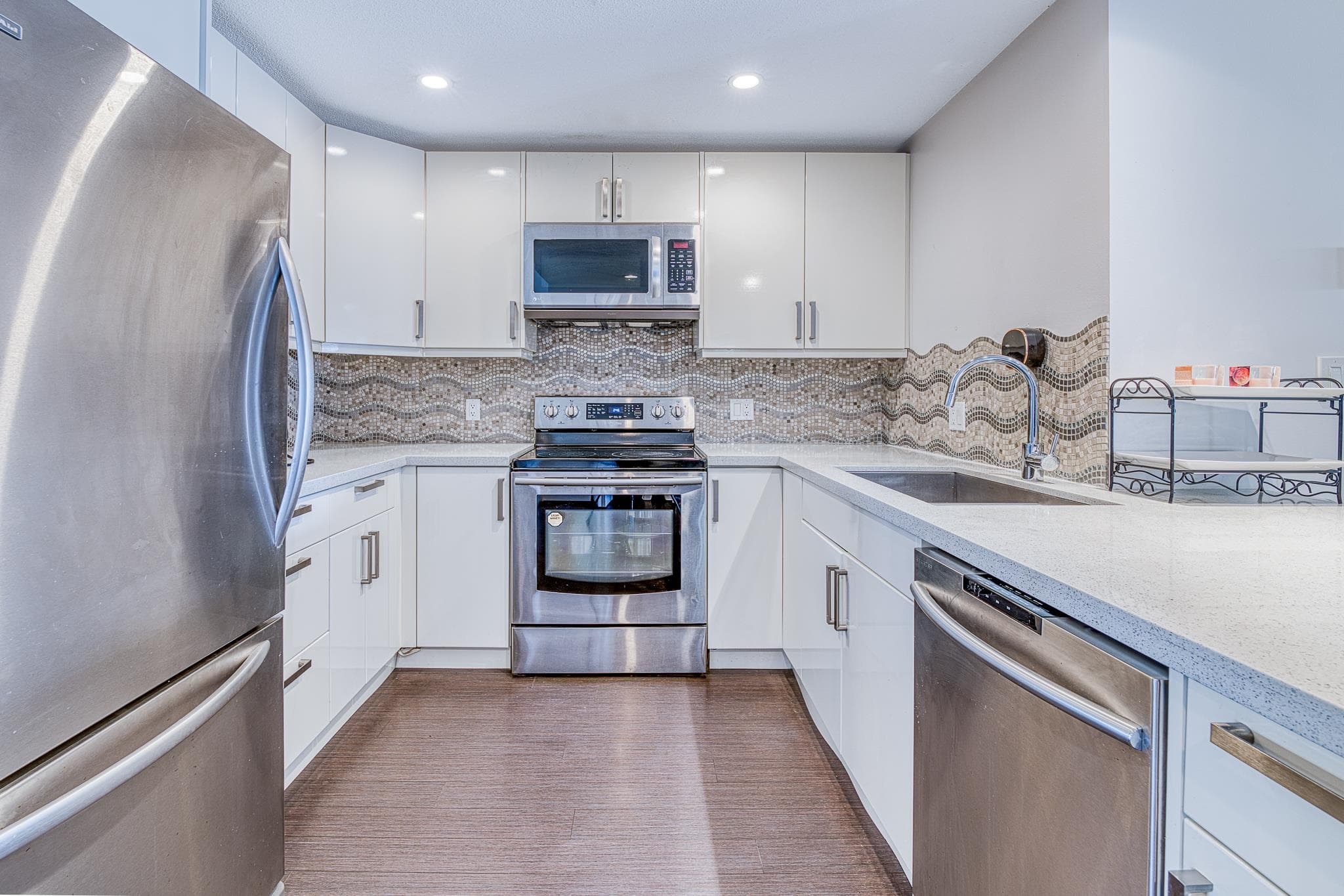 426 - 5880 Dover Crescent, Richmond, V7C 5P5 — photo 5