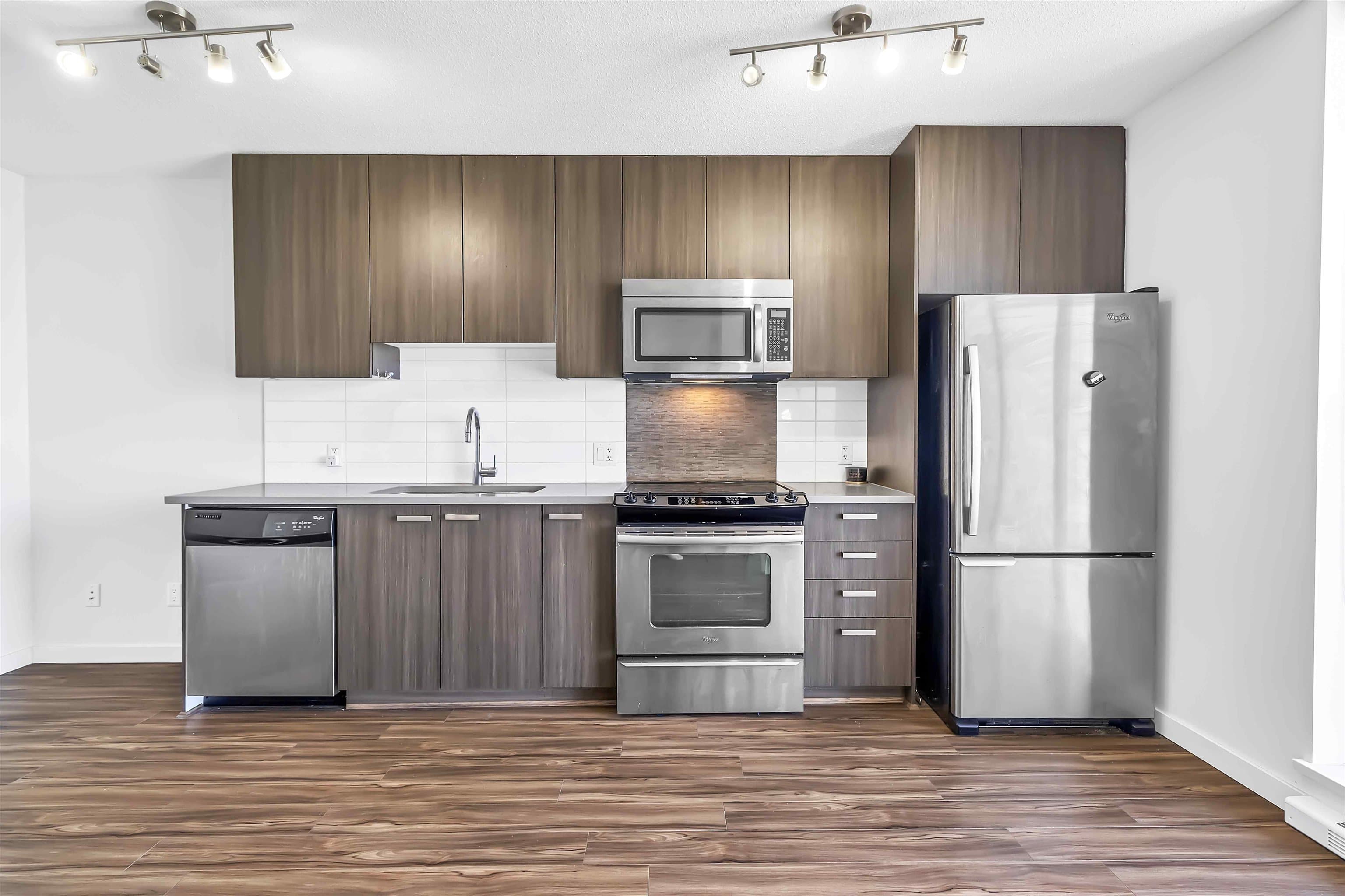 2703 - 13325 102a Avenue, Surrey, V3T 0J5 — photo 2