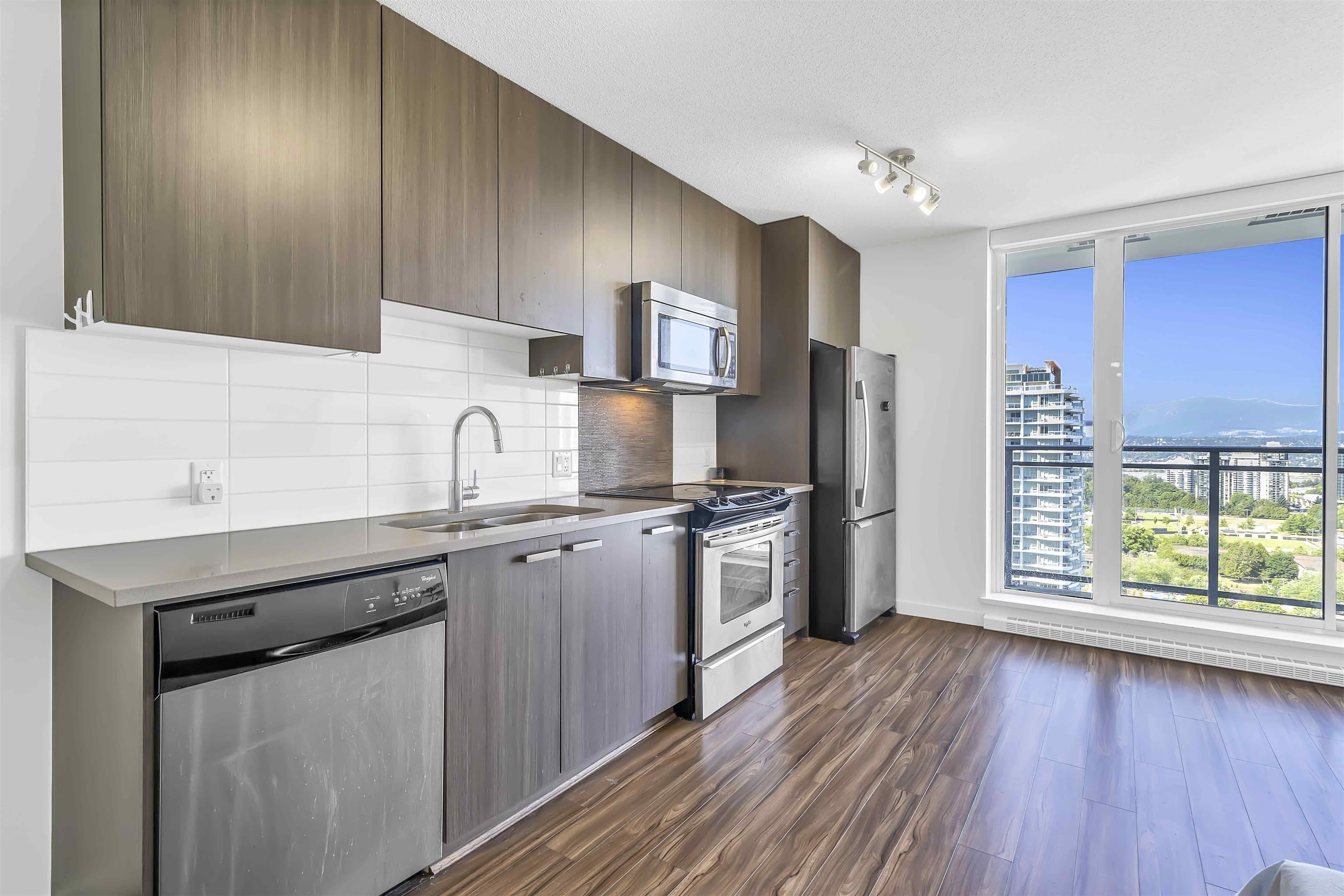 2703 - 13325 102a Avenue, Surrey, V3T 0J5 — photo 3