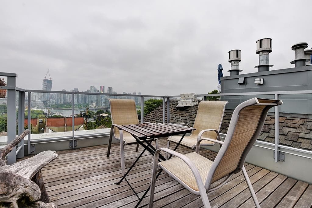 1168 W 7th Avenue, Vancouver, V6H 1B4 — photo 3