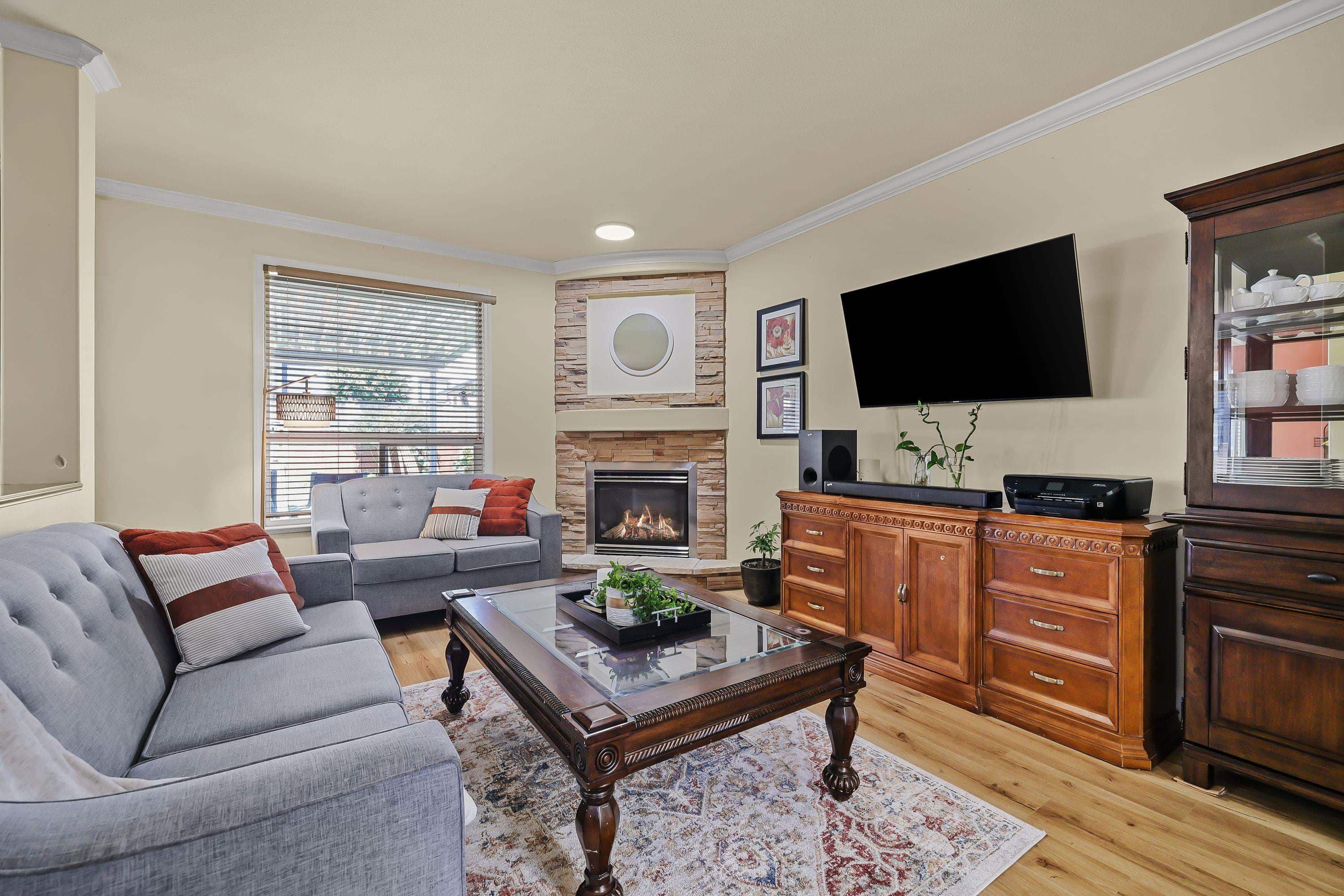 18629 56b Avenue, Surrey, V3S 7N2 — photo 3