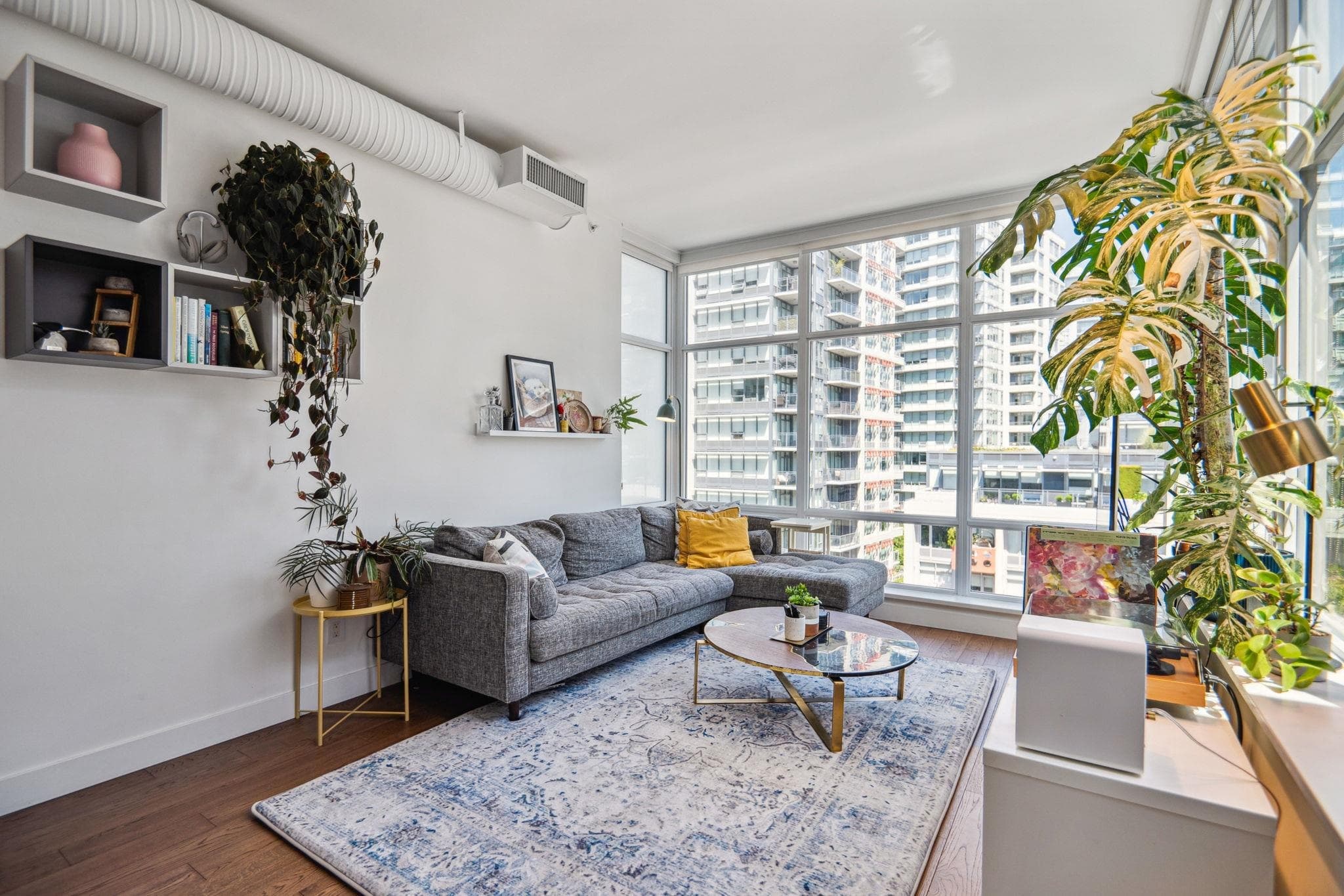 713 - 108 E 1st Avenue, Vancouver, V5T 0E4 — photo 2