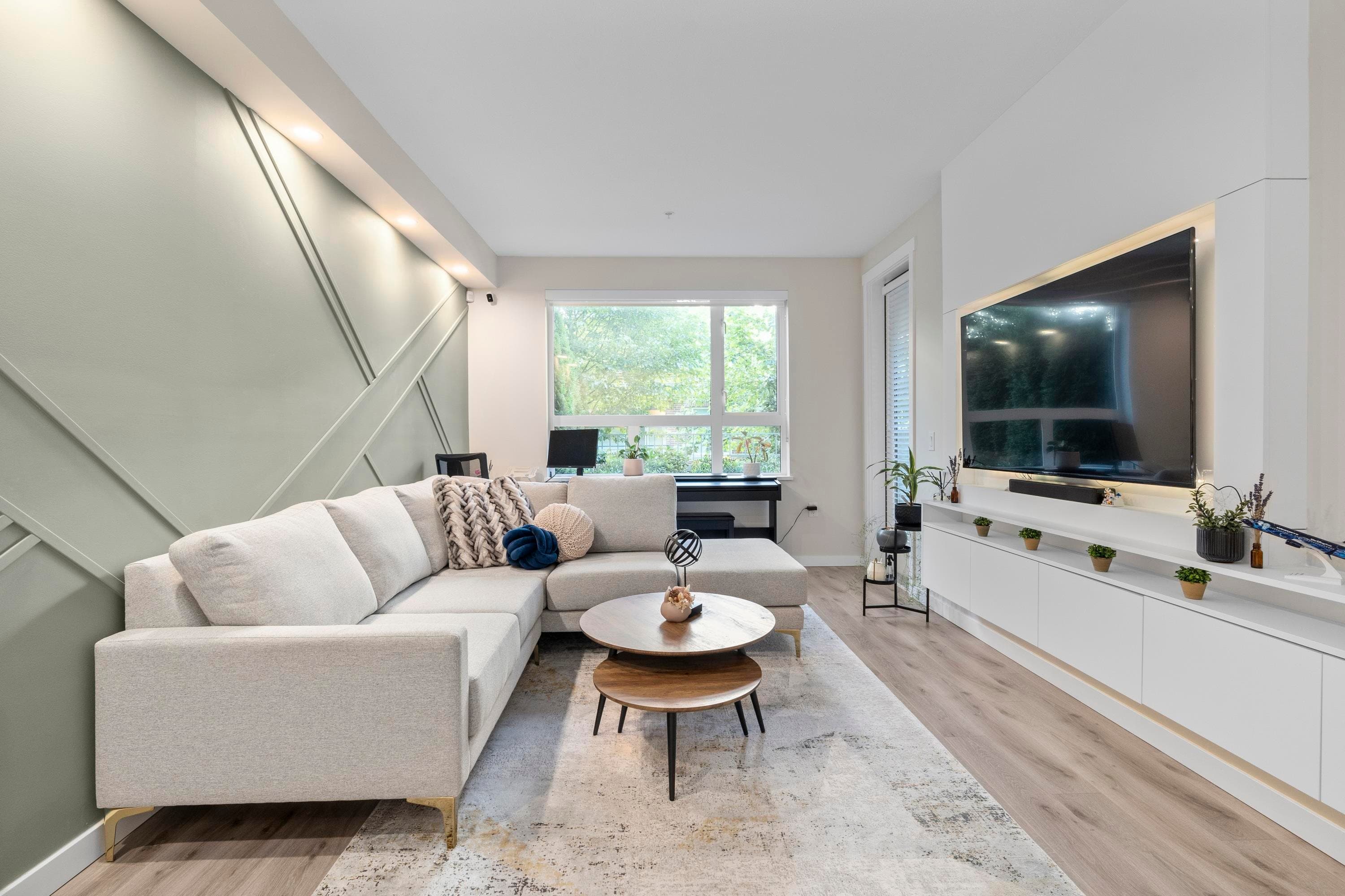 125 - 9233 Odlin Road, Richmond
