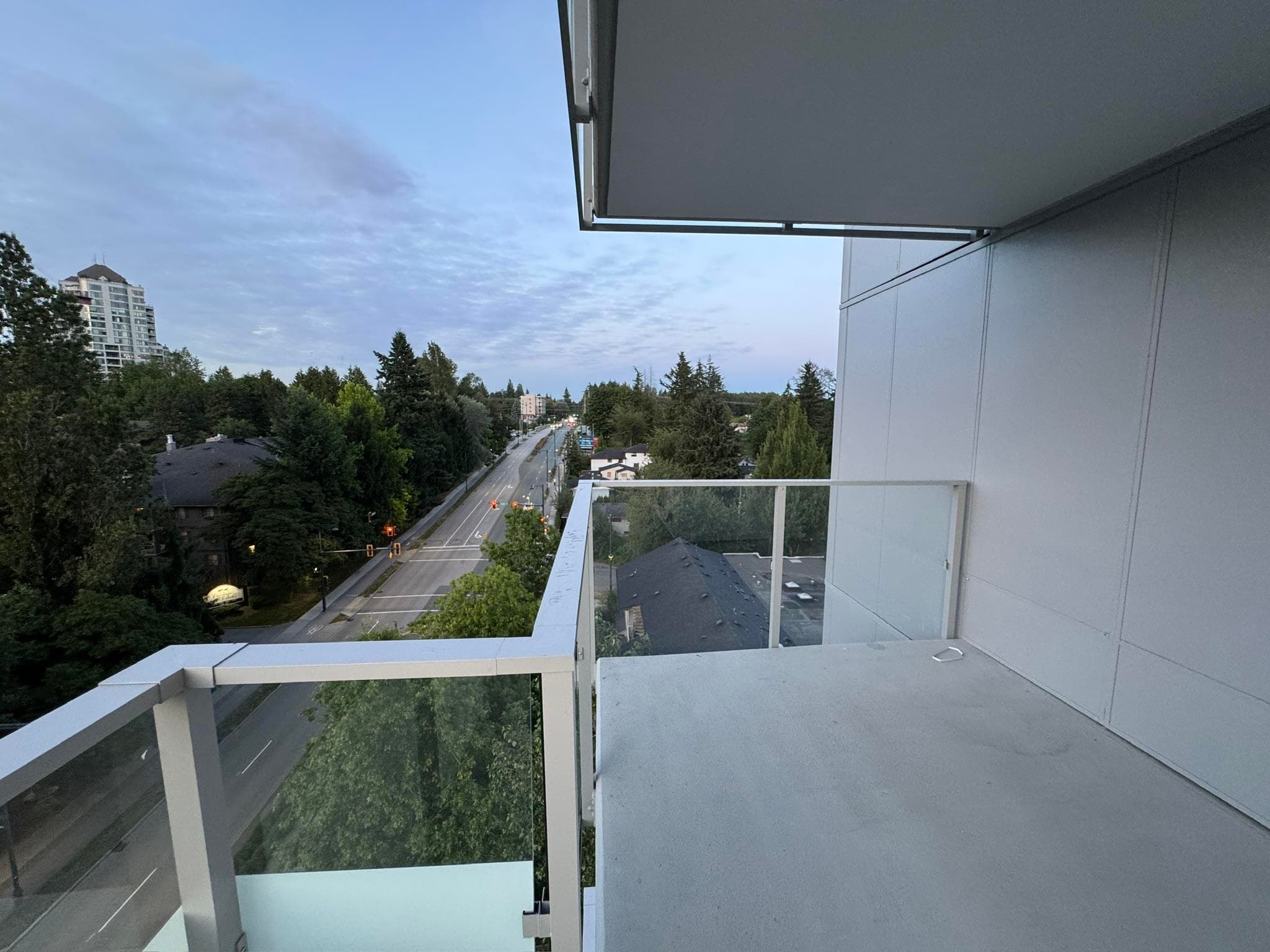 1002 - 13778 100 Avenue, Surrey, V3T 0V3 — photo 3