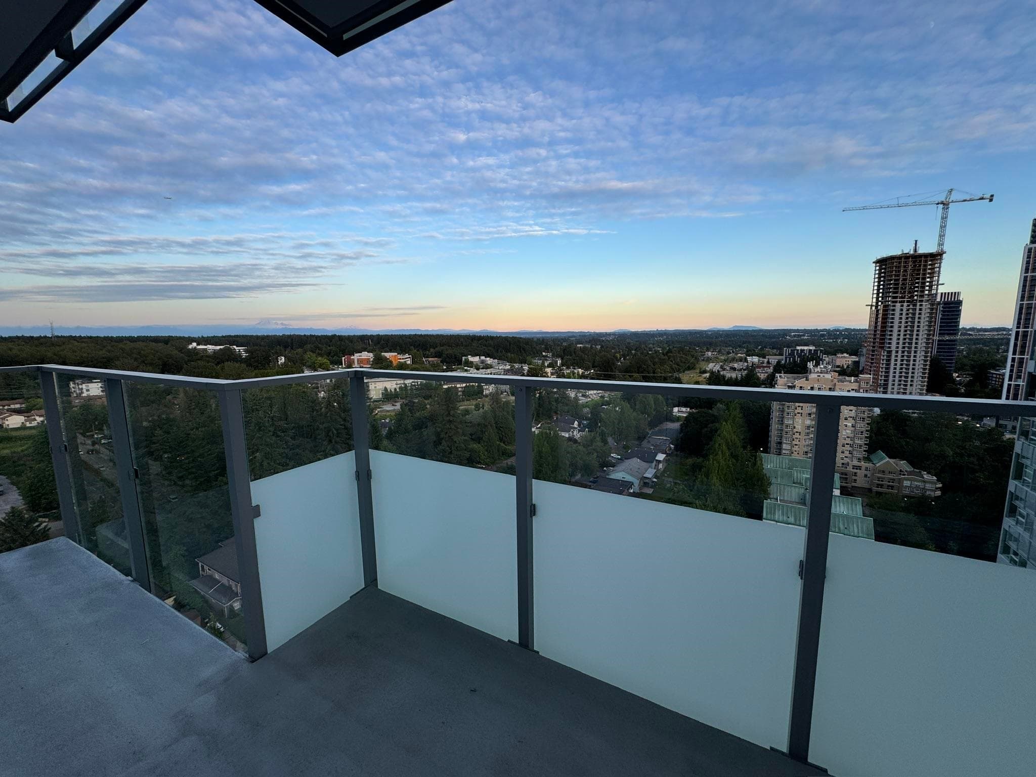 2204 - 13778 100 Avenue, Surrey, V3T 0V3 — photo 4