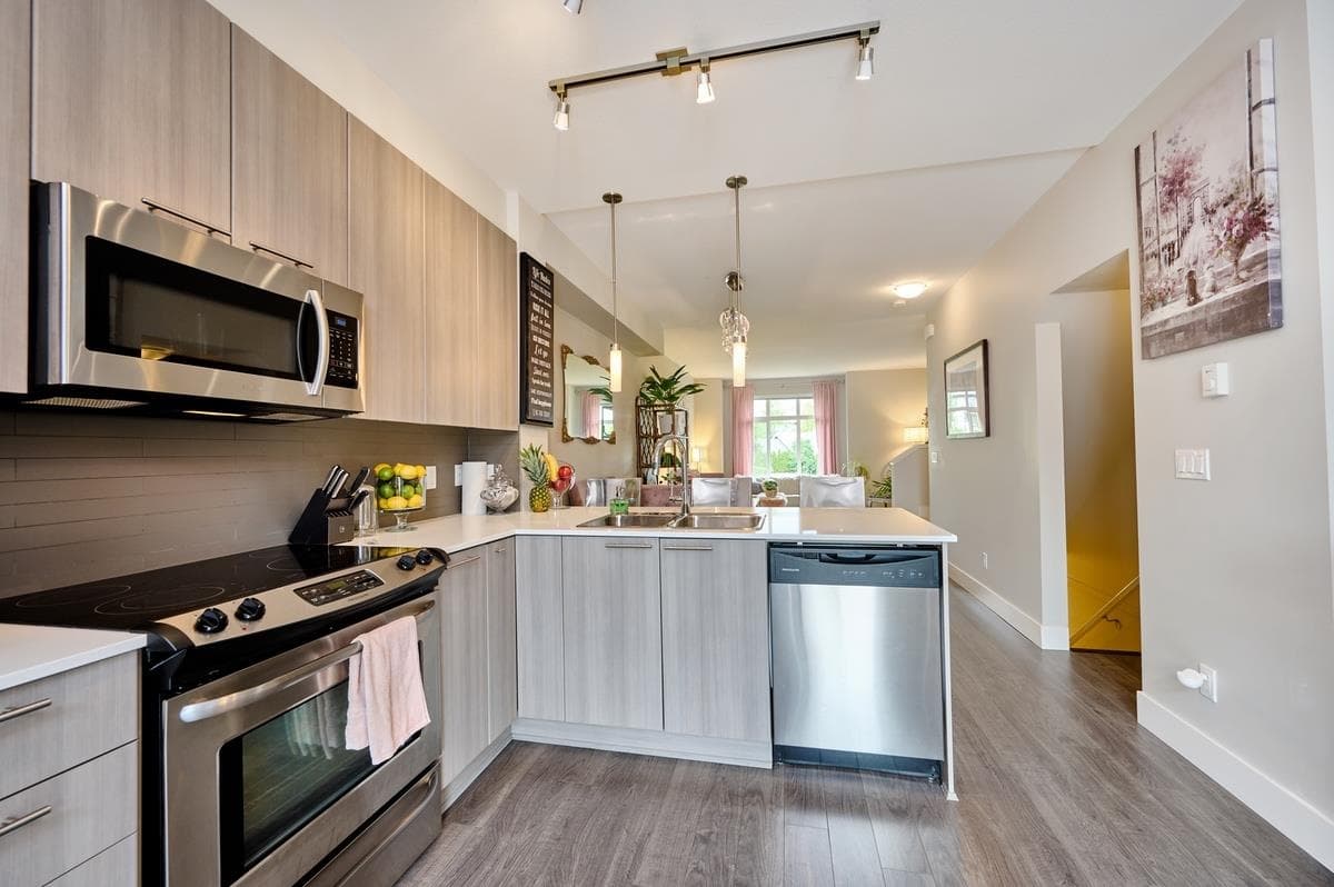 92 - 19433 68 Avenue, Surrey, V4N 6M8 — photo 2