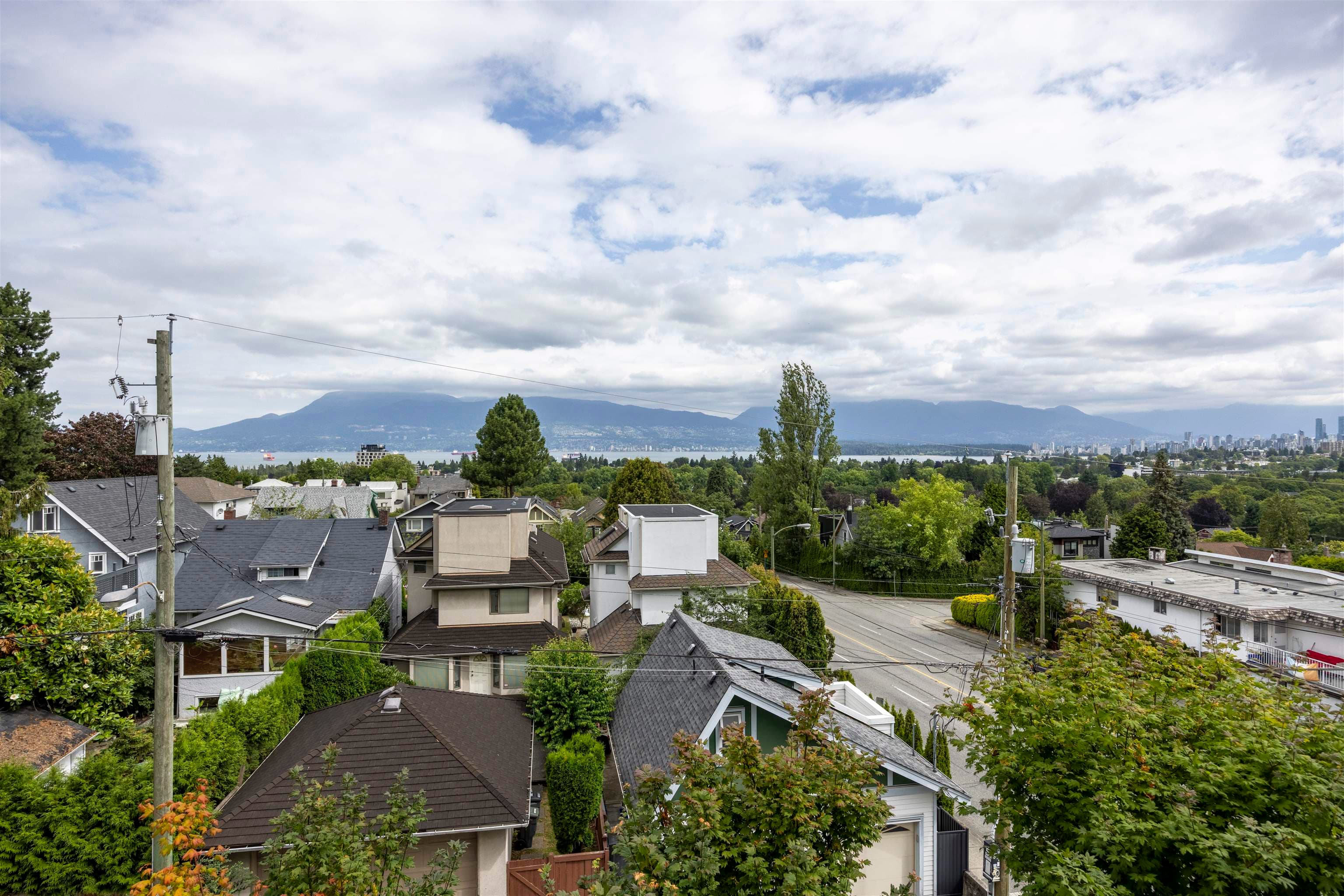 305 - 3639 W 16th Avenue, Vancouver