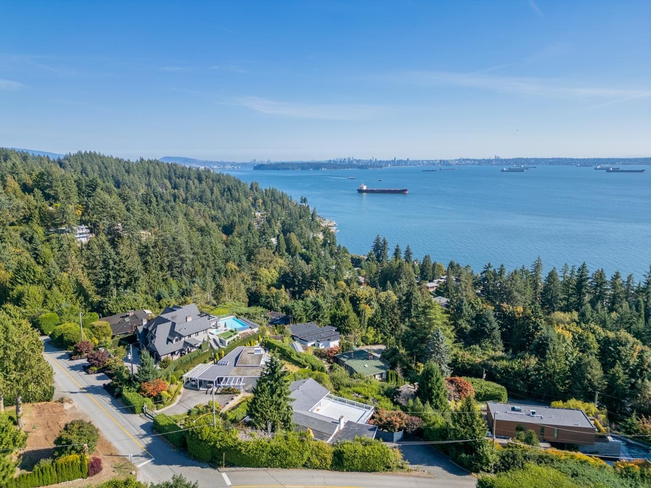 4111 Burkehill Road, West Vancouver, V7V 3L9 — photo 3