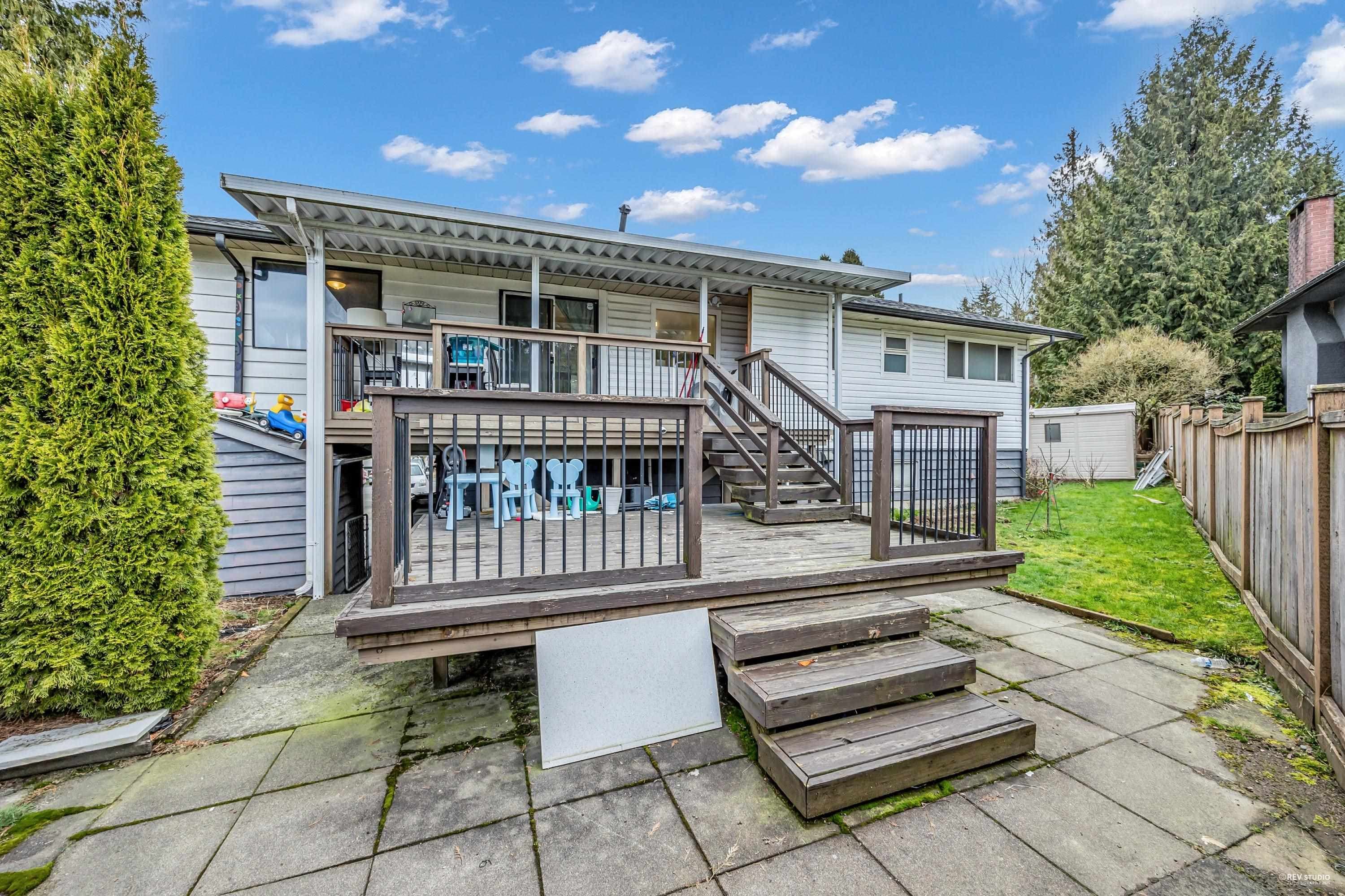14920 Kew Drive, Surrey, V3R 4Y2 — photo 2