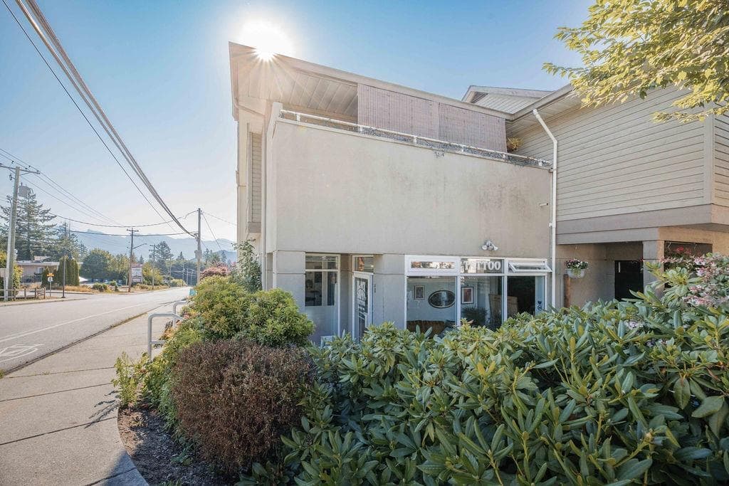 101 - 703 Gibsons Way, Gibsons, V0N 1V9 — photo 3