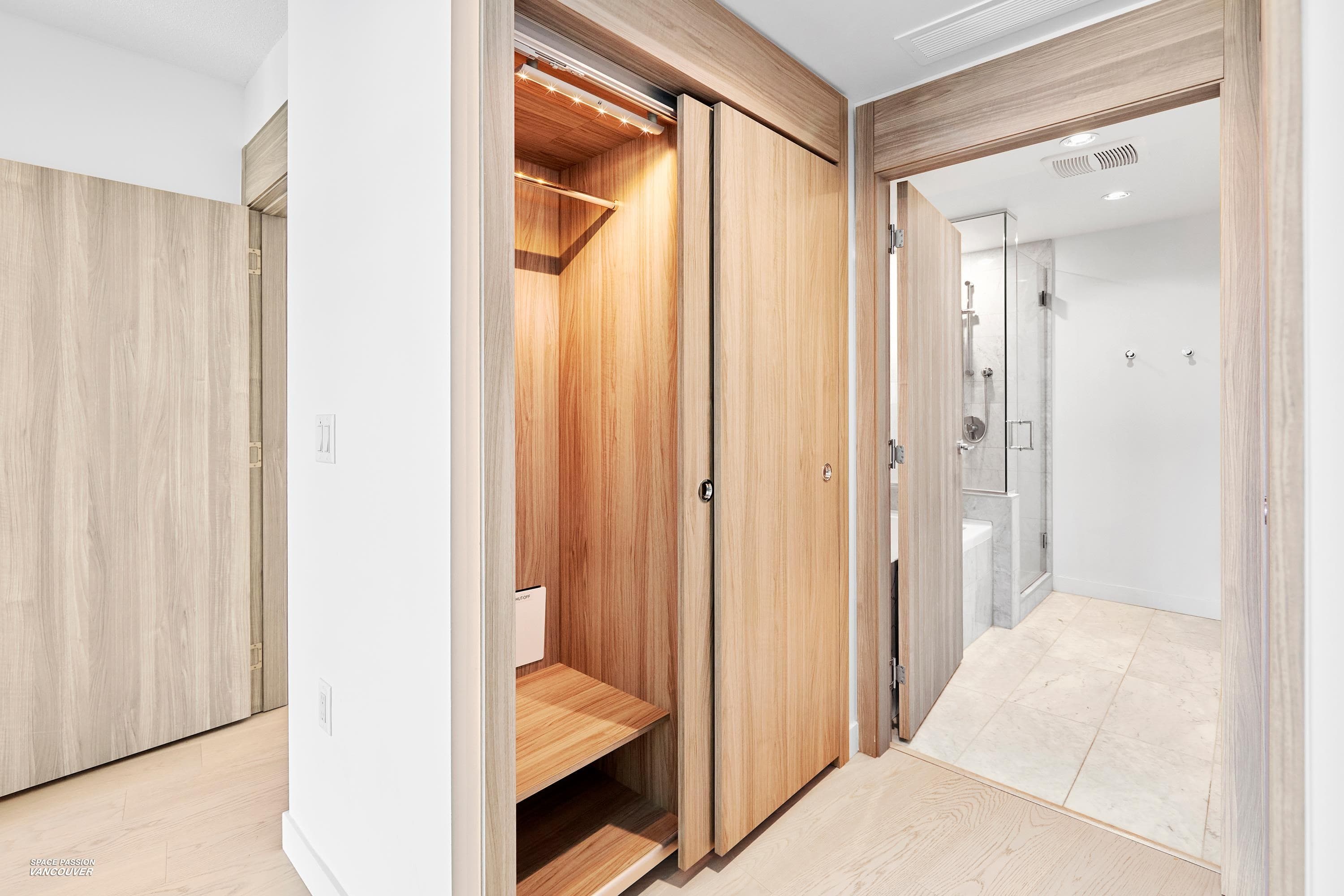 2421 - 89 Nelson Street, Vancouver, V6Z 0E7 — photo 5