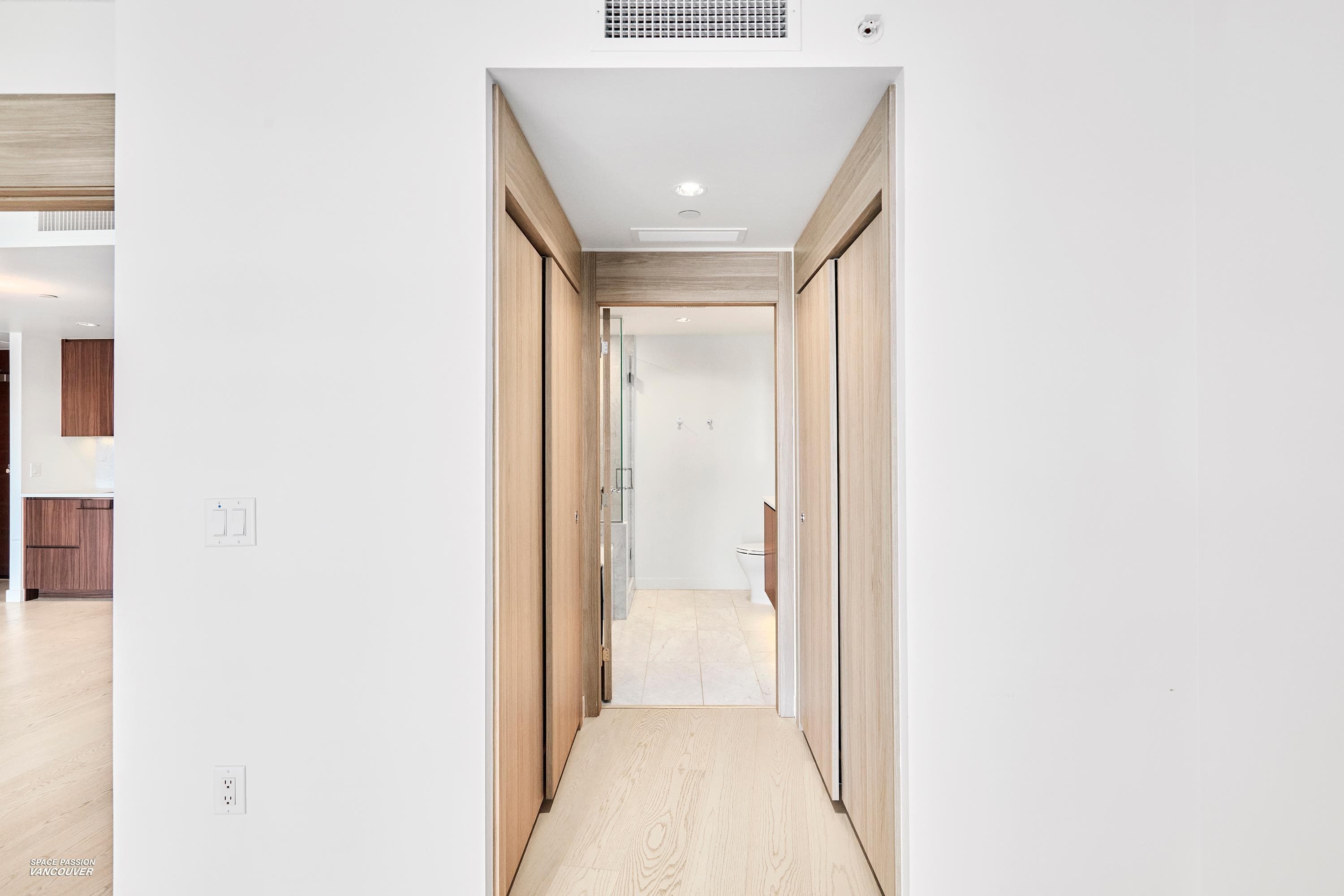2421 - 89 Nelson Street, Vancouver, V6Z 0E7 — photo 4