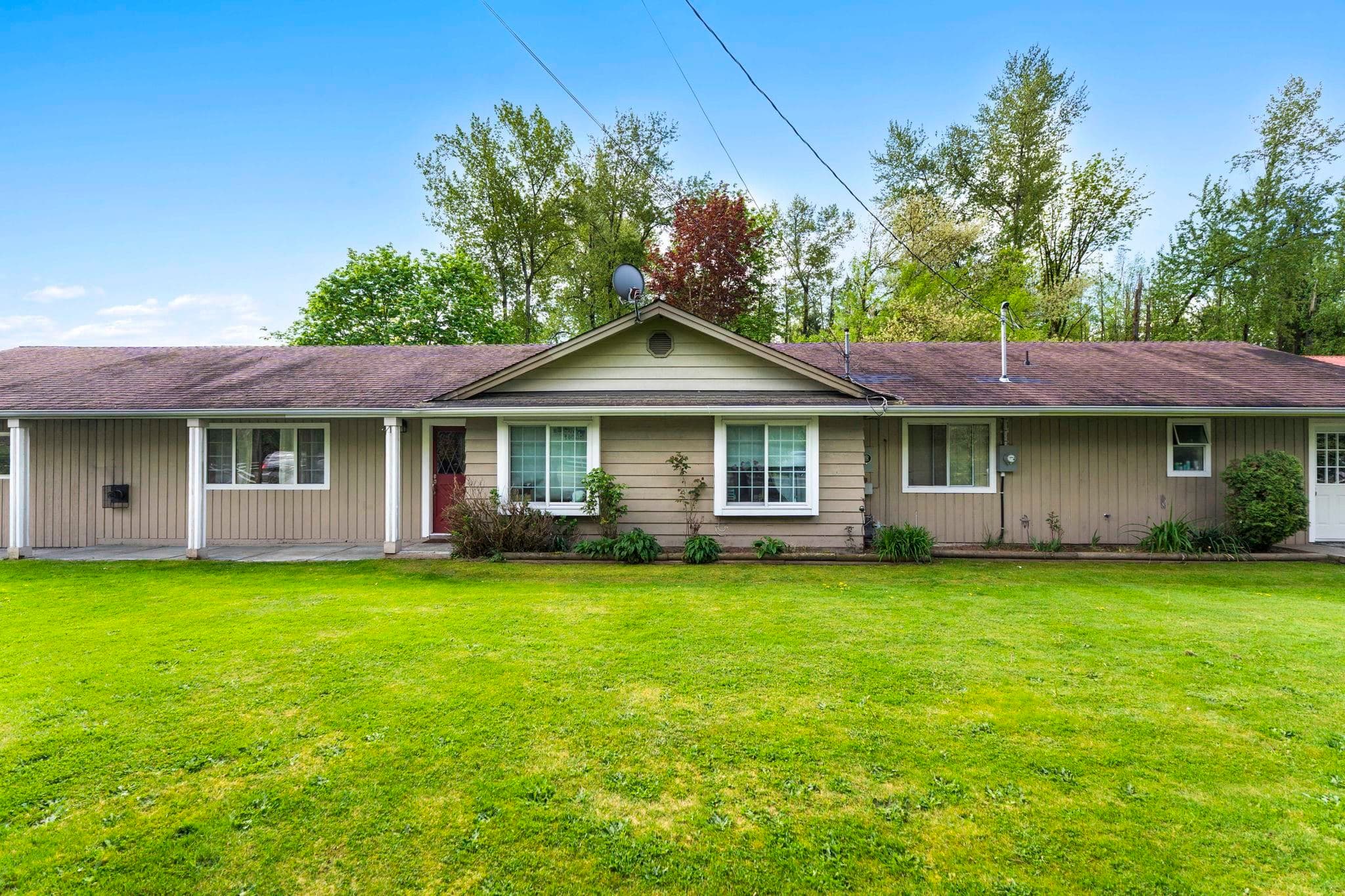 24960 Robertson Crescent, Langley, V4W 1W9 — photo 2