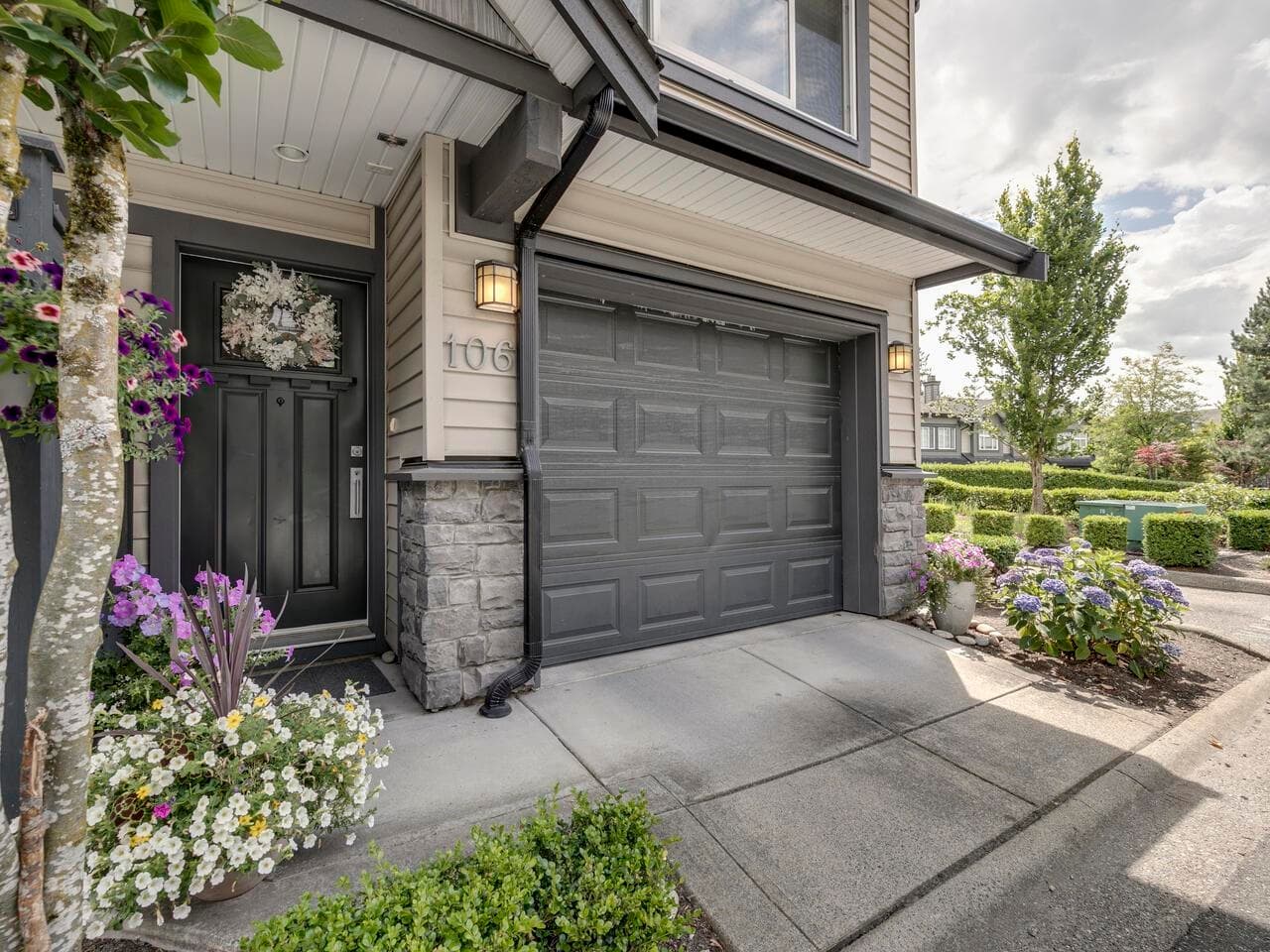 106 - 13819 232 Street, Maple Ridge, V4R 0C7 — photo 2