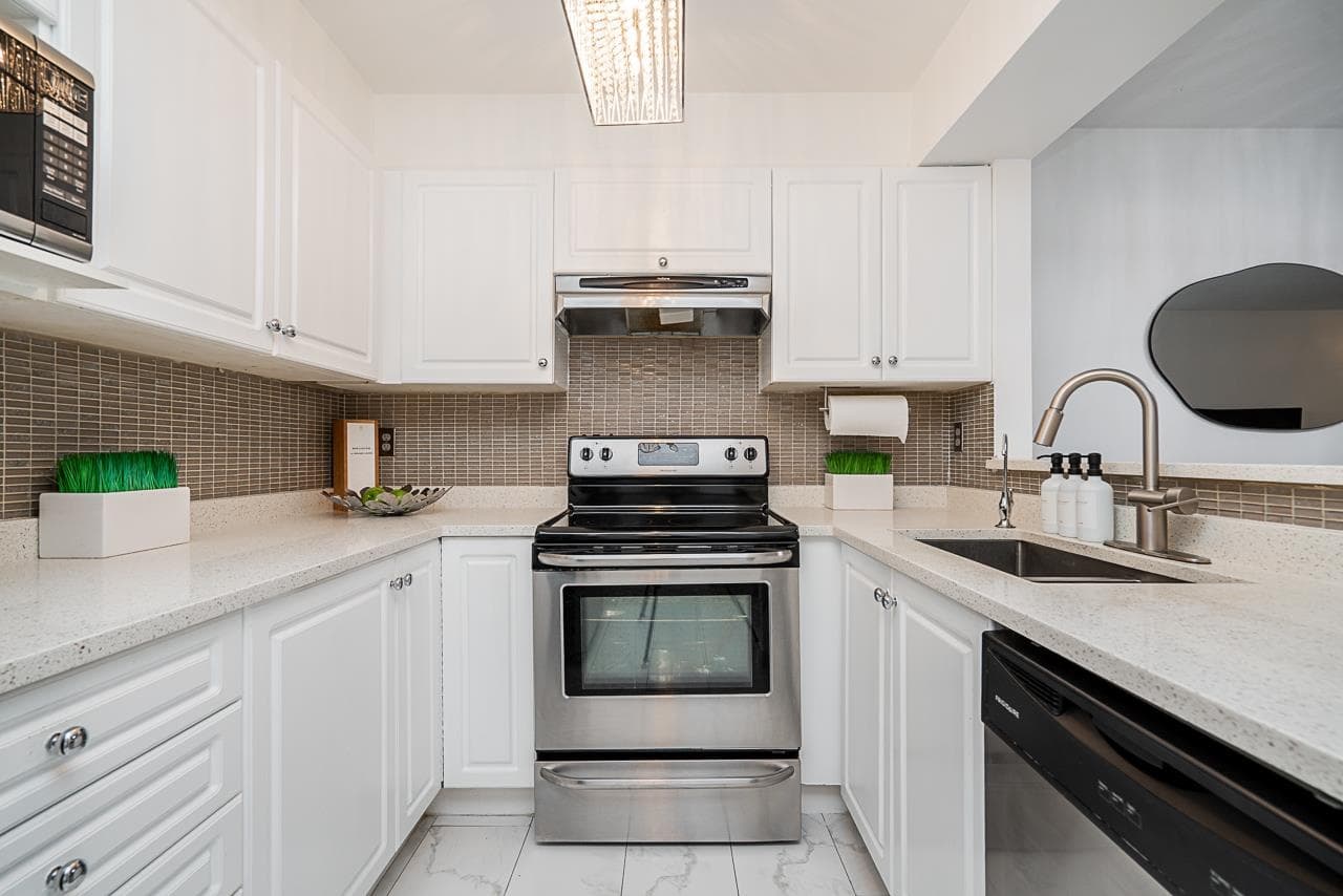 110 - 8110 120a Street, Surrey, V3W 3P3 — photo 3