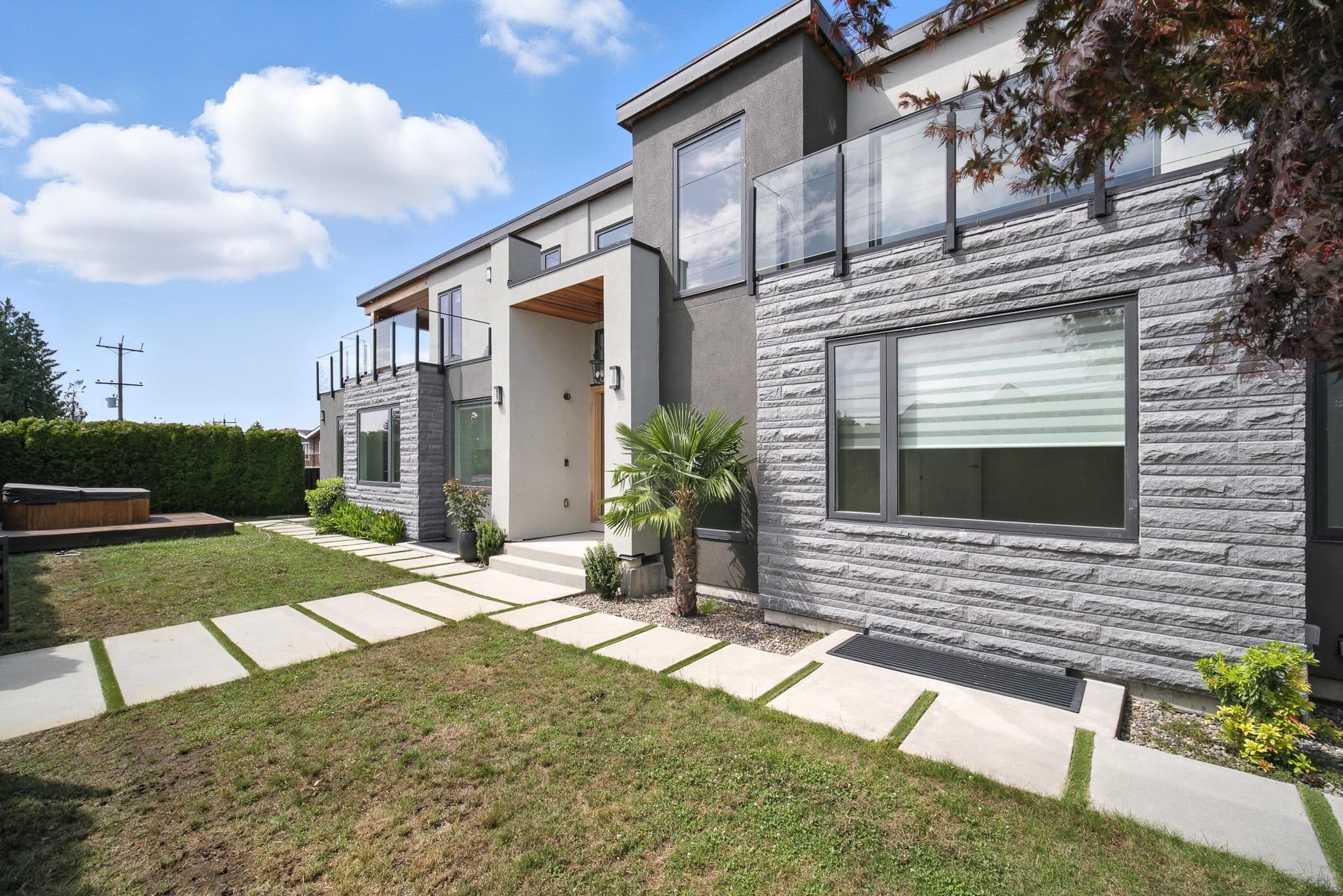 2113 Dawes Hill Road, Coquitlam