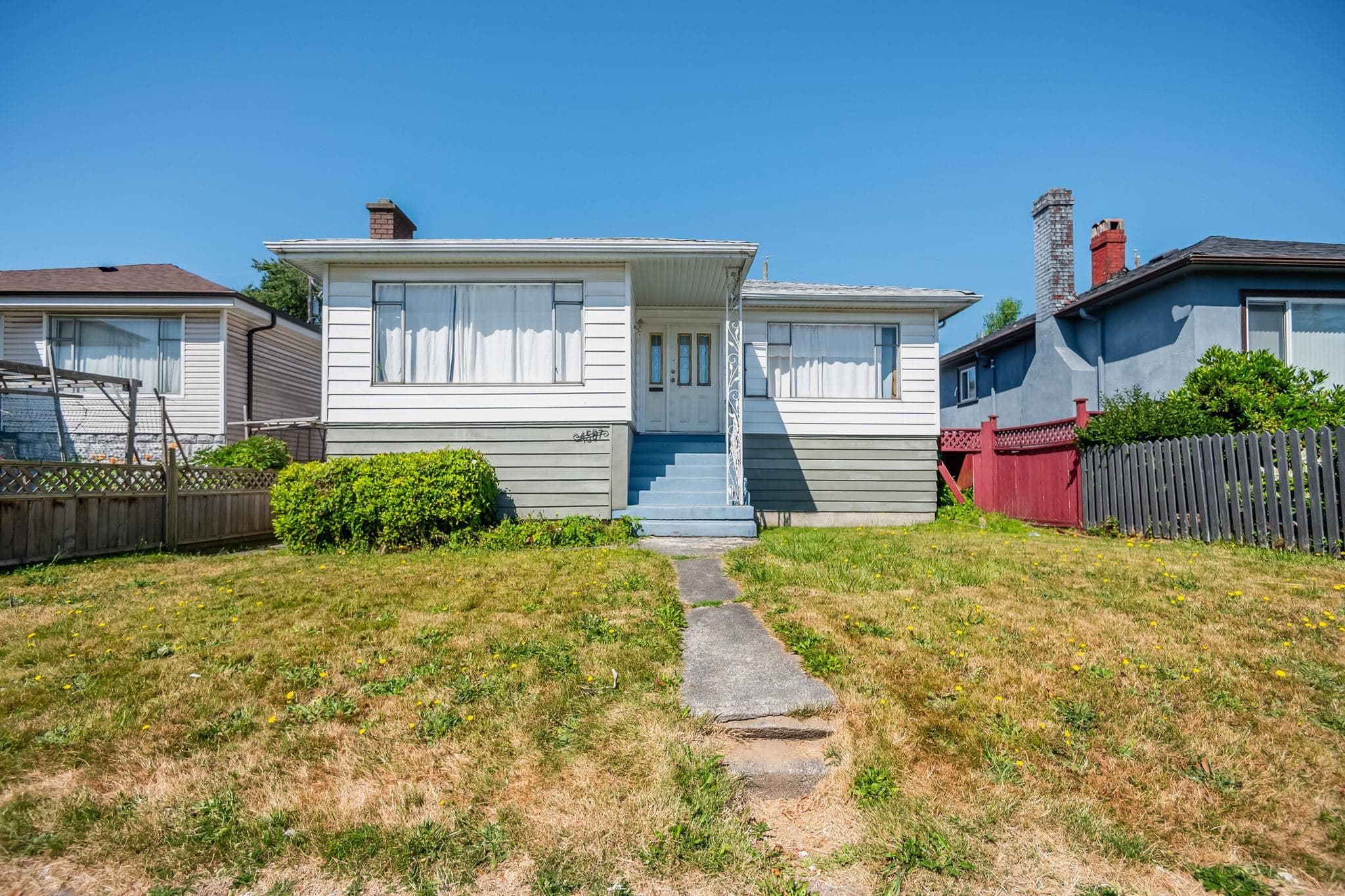 4587 Knight Street, Vancouver