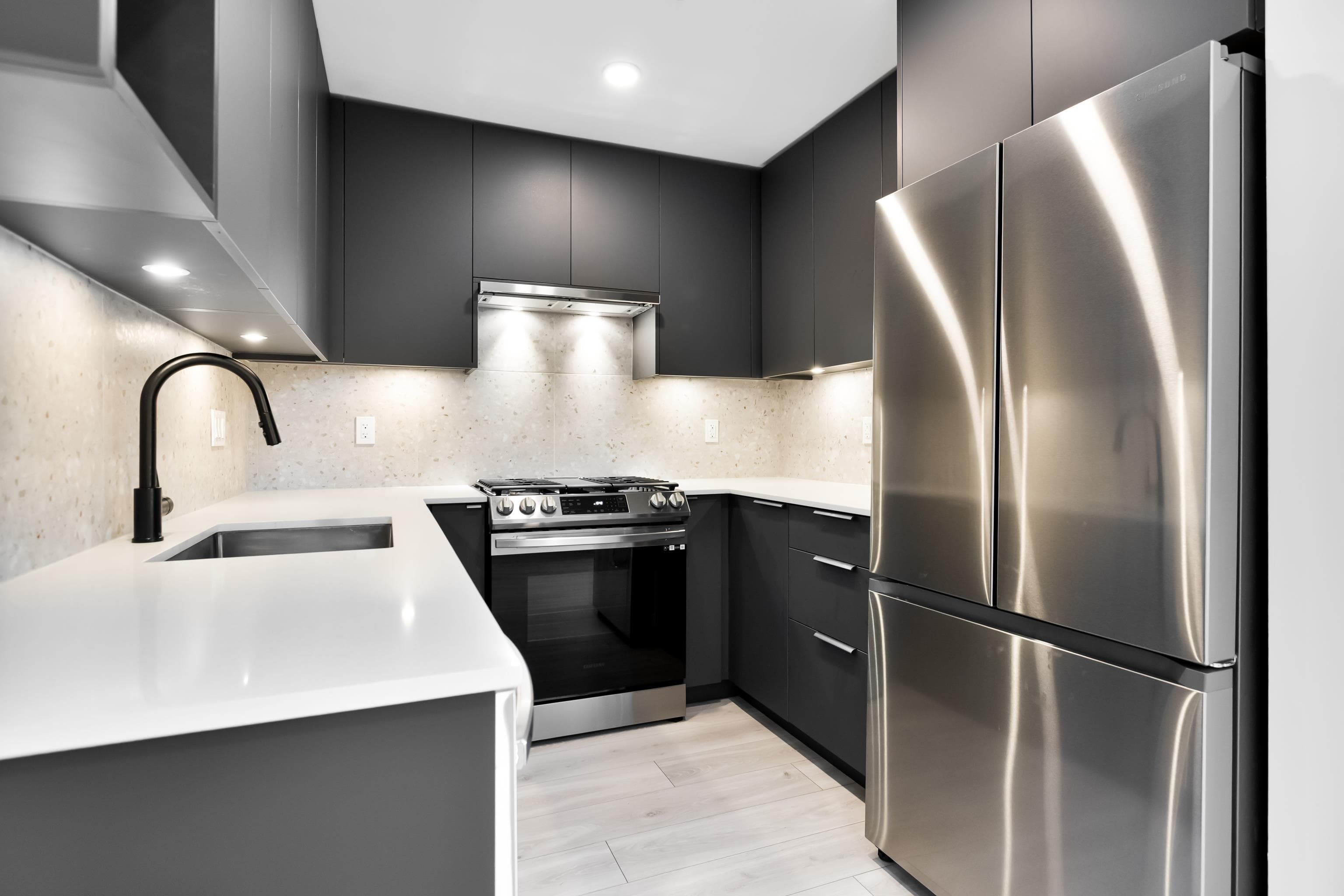 206 - 7920 206 Street, Langley, V2Y 3X1 — photo 2