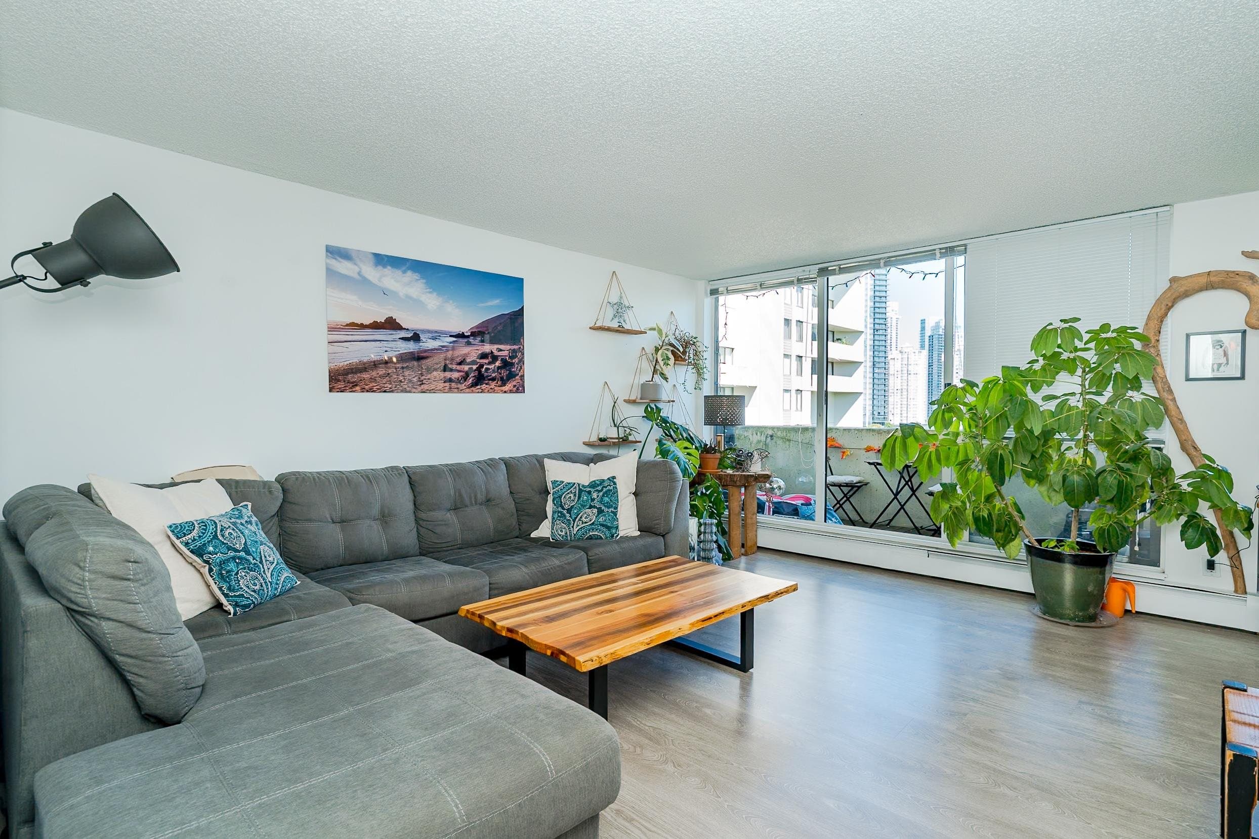 1204 - 4105 Maywood Street, Burnaby, V5H 4A3 — photo 2
