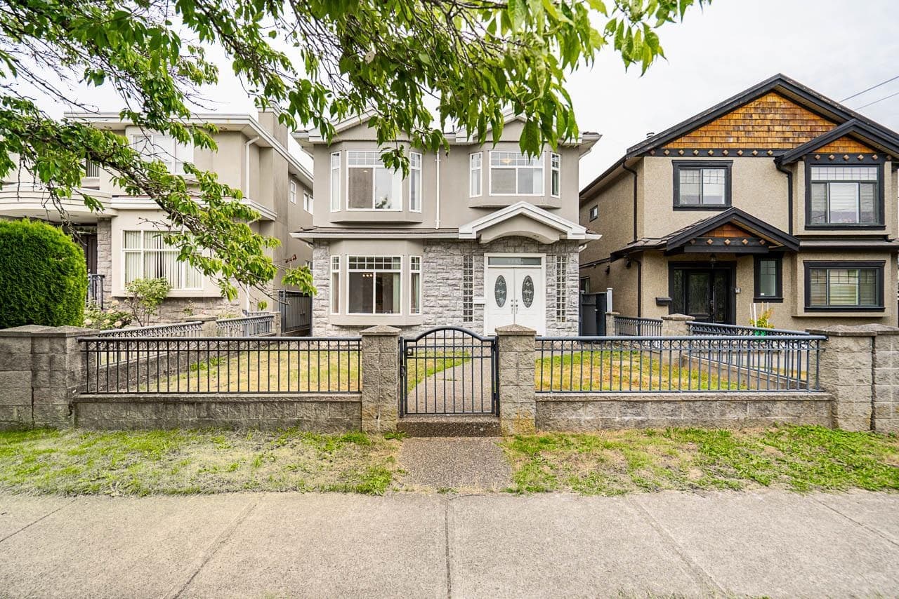 2283 E 48th Avenue, Vancouver — sold