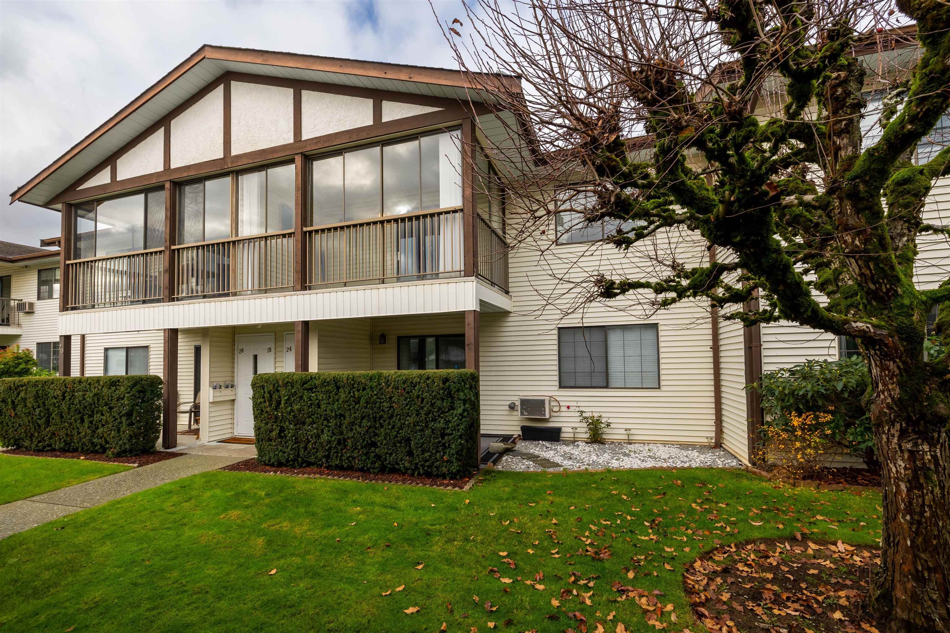 23 - 32718 Garibaldi Drive, Abbotsford, V2T 5T6 — photo 2