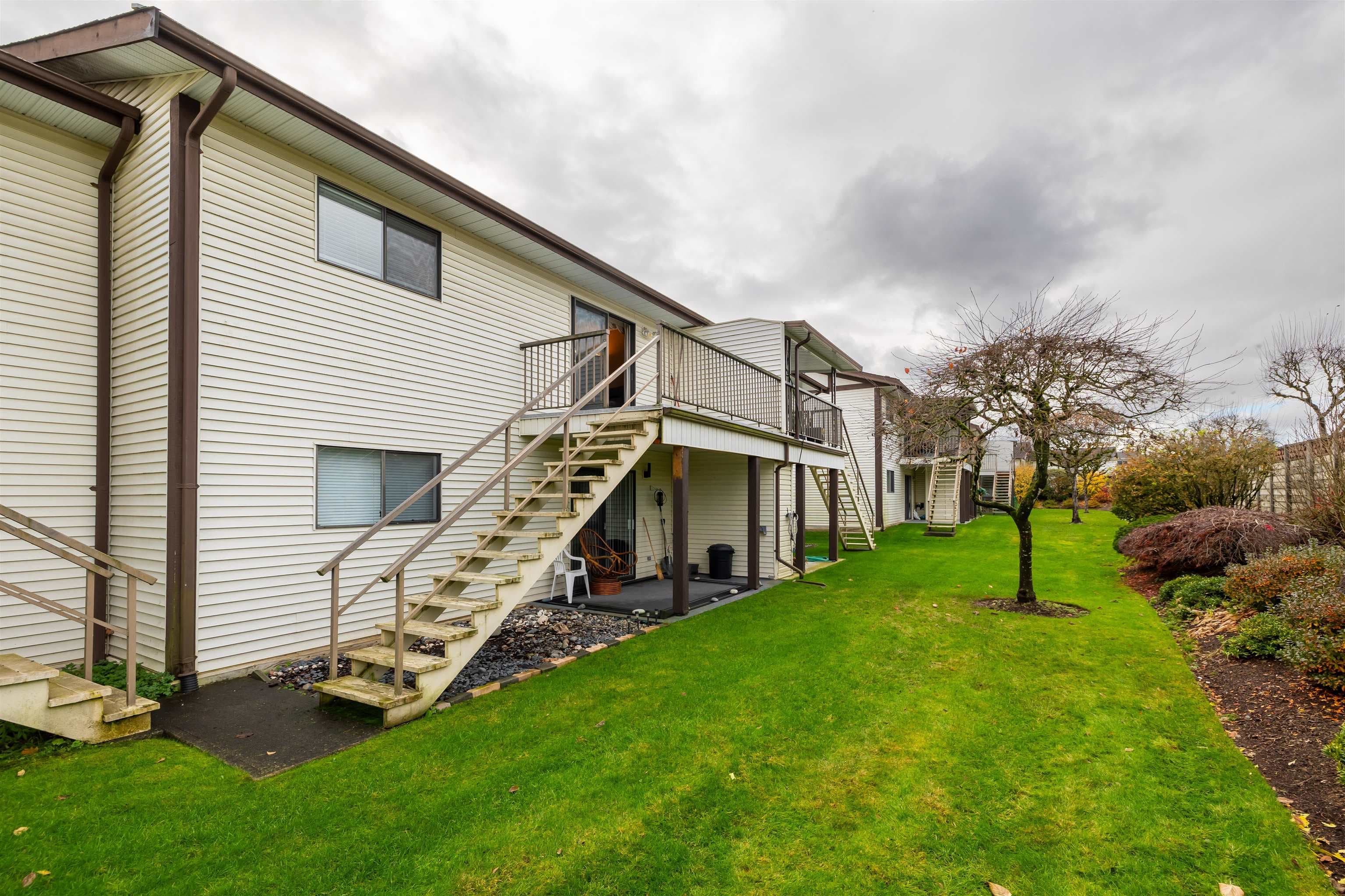 23 - 32718 Garibaldi Drive, Abbotsford, V2T 5T6 — photo 4