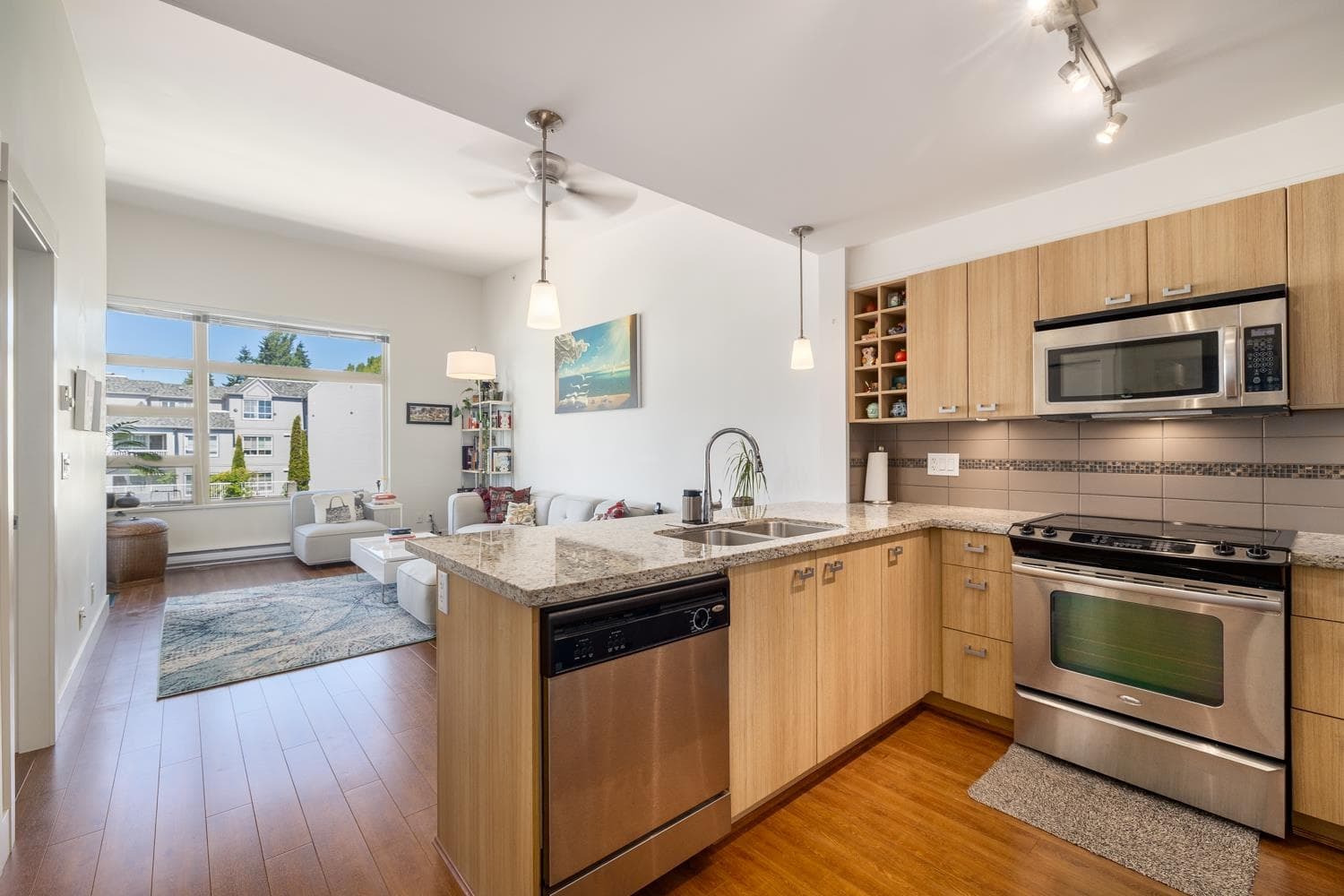 308 - 709 Twelfth Street, New Westminster, V3M 4J7 — photo 5