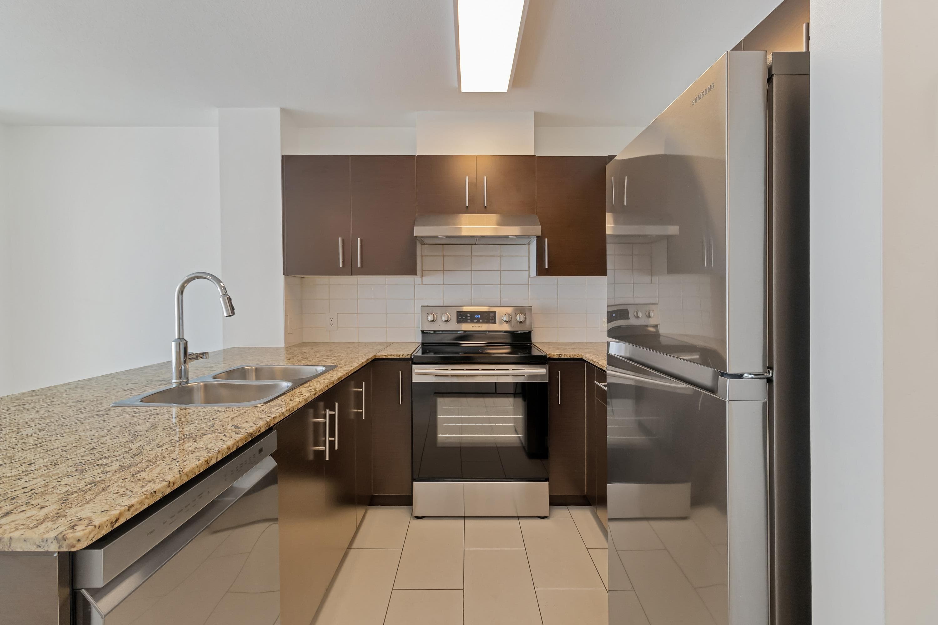 412 - 11665 Haney Bypass, Maple Ridge, V2X 8W9 — photo 3
