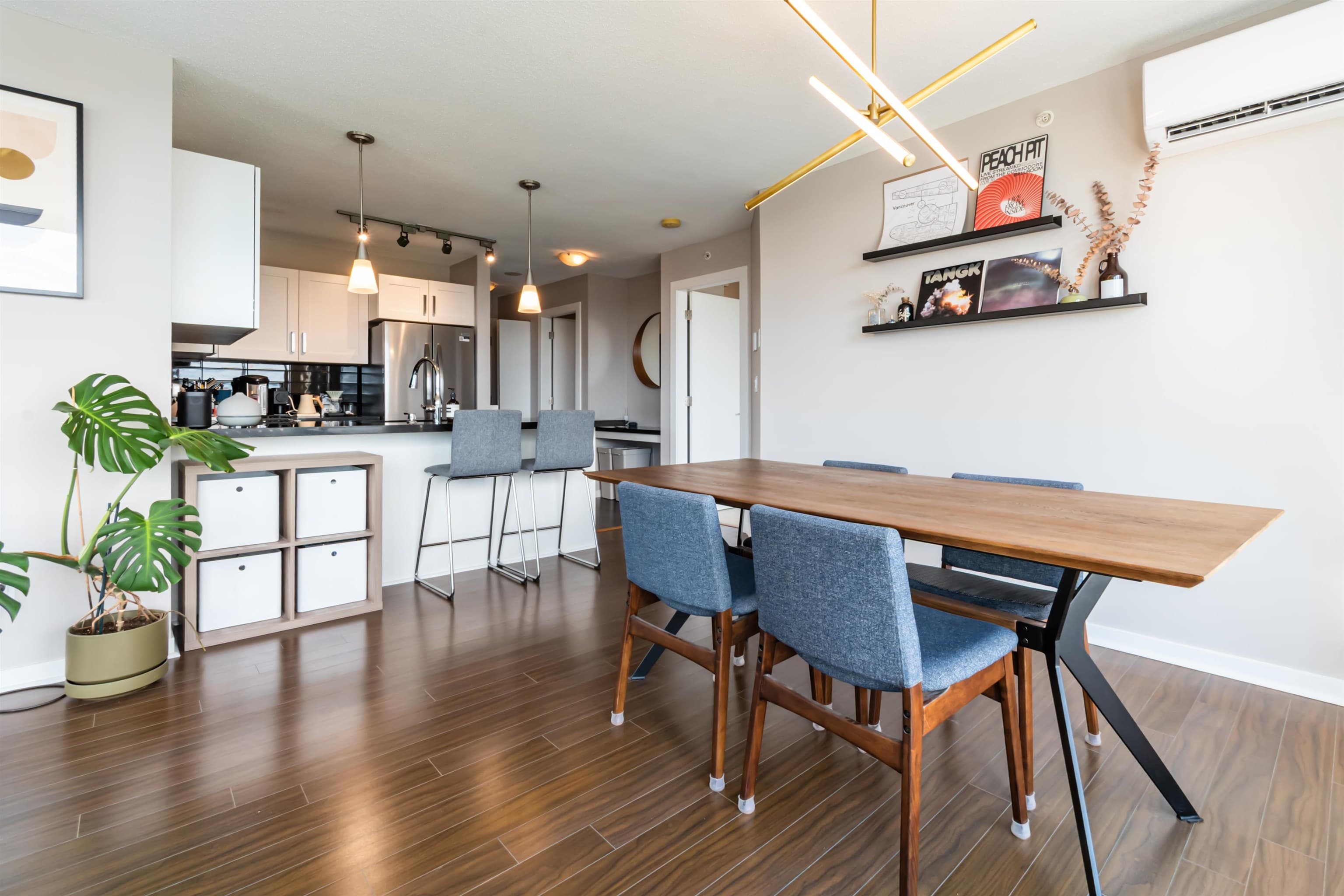 1808 - 2133 Douglas Road, Burnaby, V5C 0E9 — photo 3