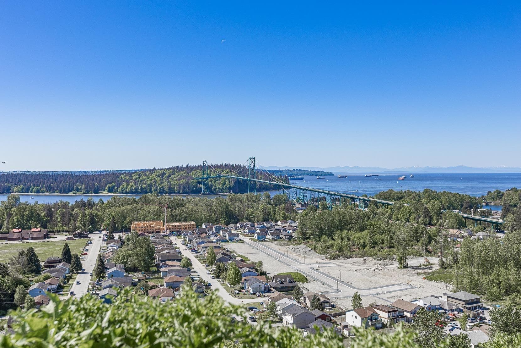 2201 - 1632 Lions Gate Lane, North Vancouver, V7P 0E2 — photo 3