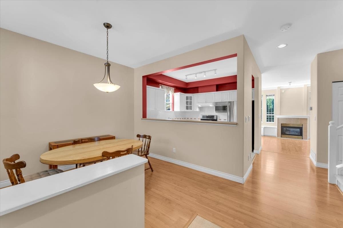 27 - 1506 Eagle Mountain Drive, Coquitlam, V3E 3J4 — photo 2