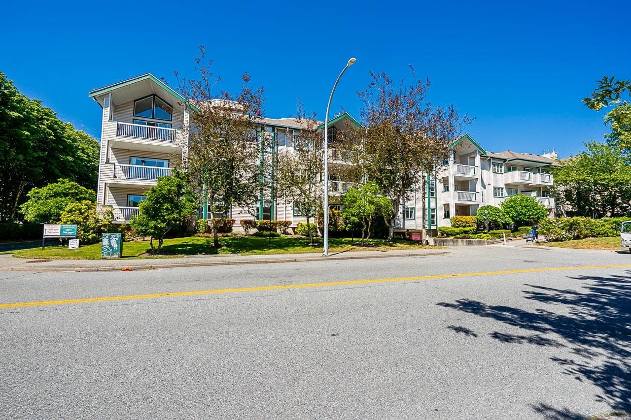 202 - 13911 70 Avenue, Surrey, V3W 6B4 — photo 2