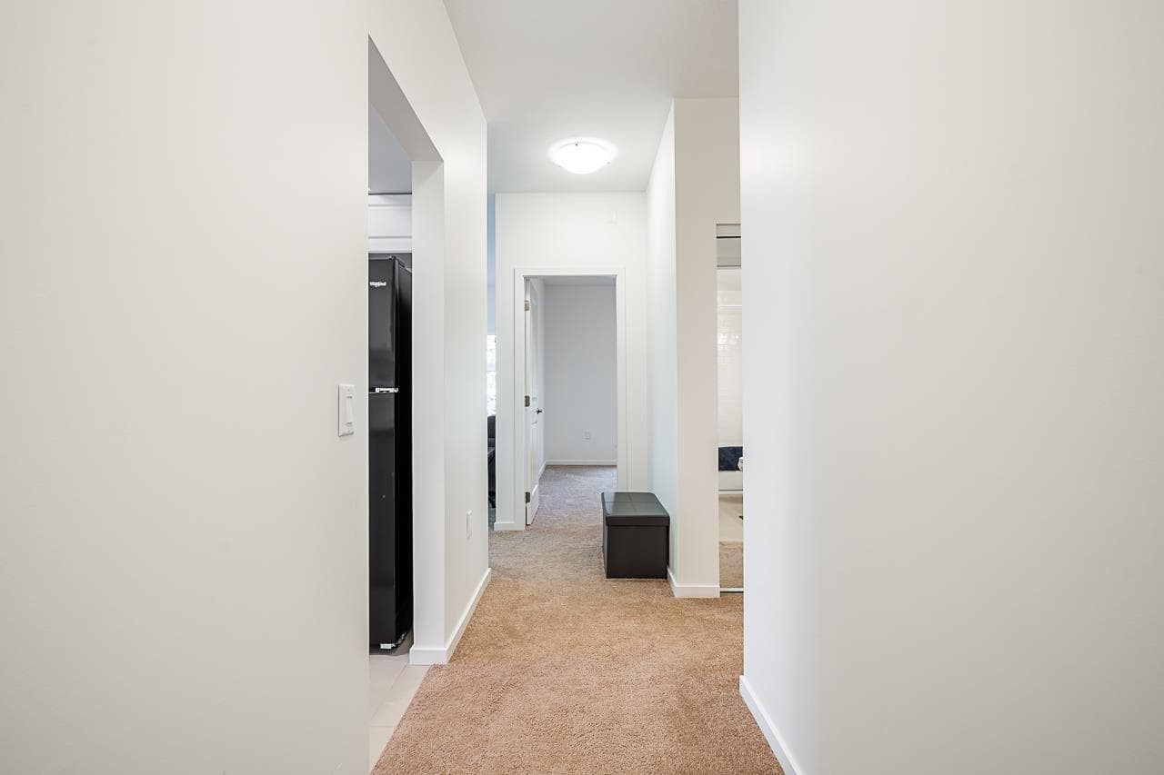 202 - 13911 70 Avenue, Surrey, V3W 6B4 — photo 4