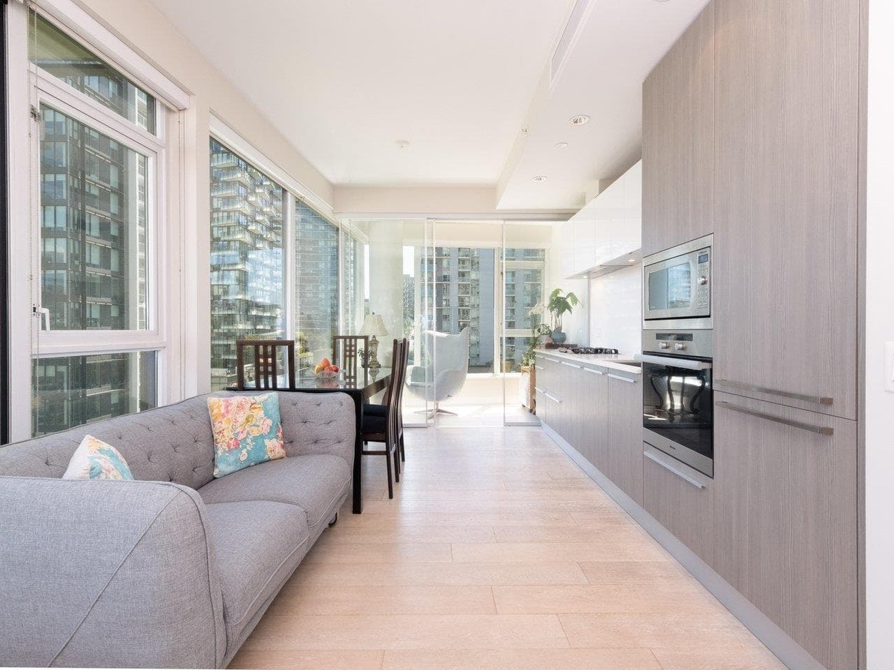 802 - 1221 Bidwell Street, Vancouver, V6G 0B1 — photo 3