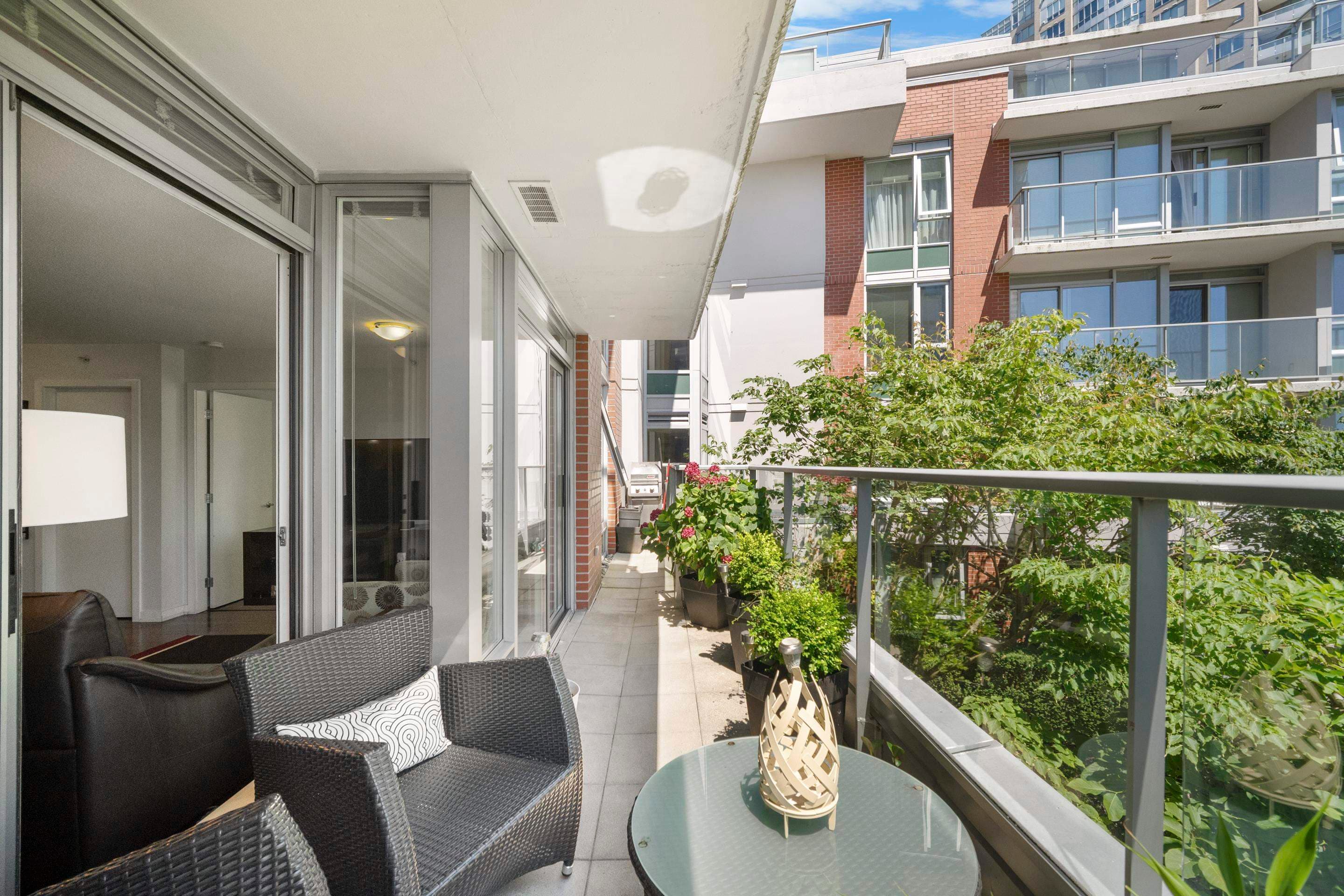 501 - 618 Abbott Street, Vancouver, V6B 0C1 — photo 5
