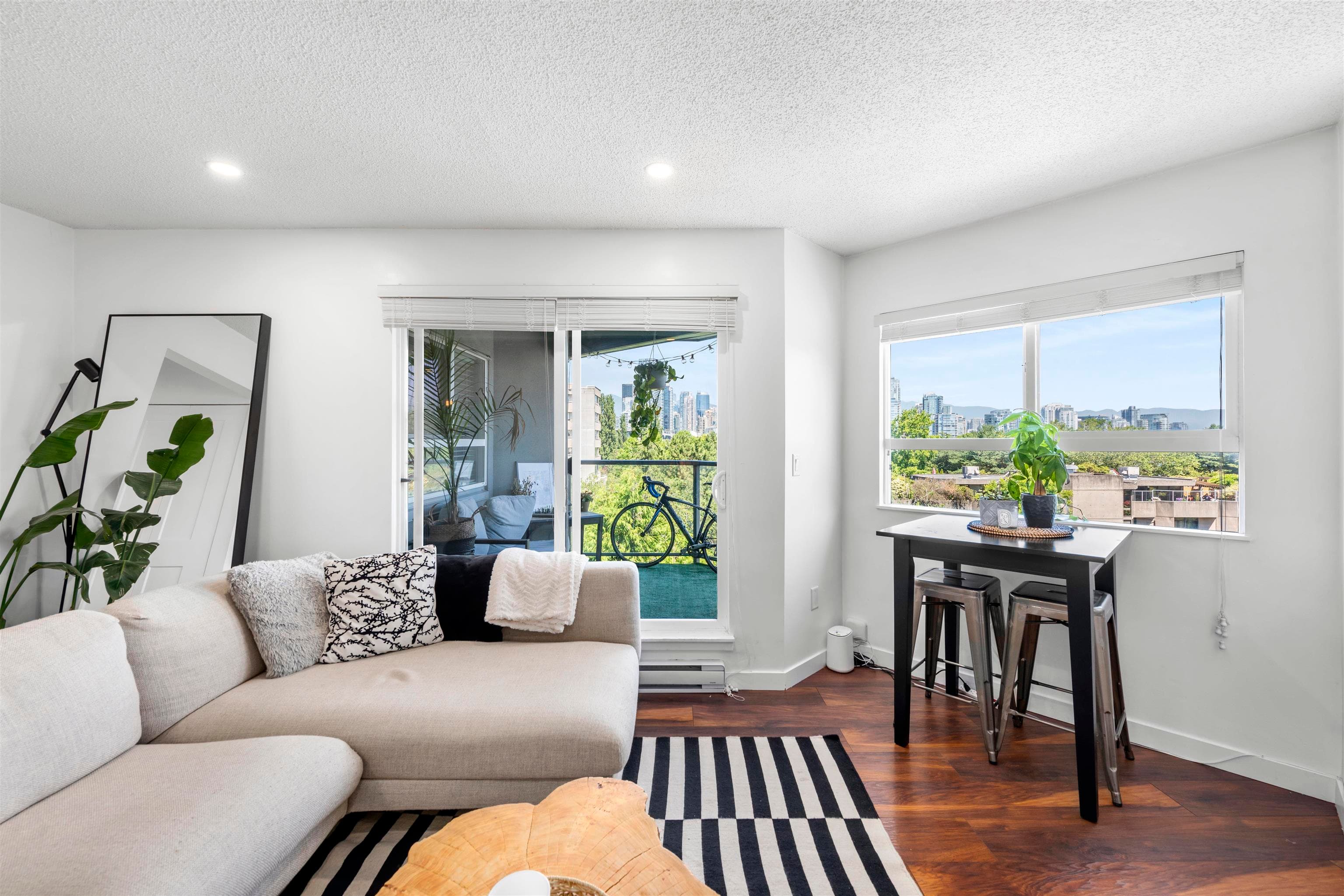 306 - 1365 W 4th Avenue, Vancouver, V6H 3Y8 — photo 4