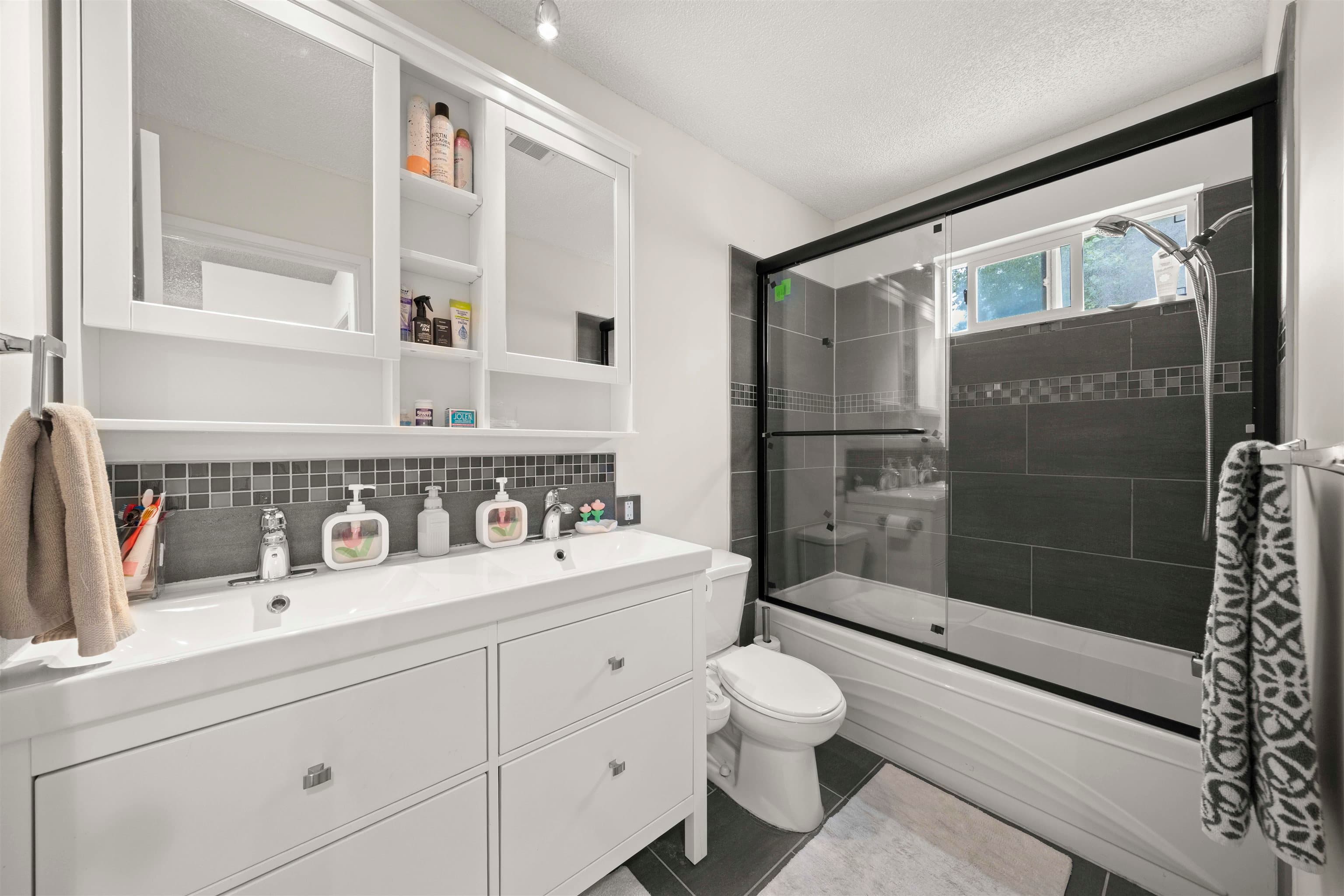 65 - 9366 128 Street, Surrey, V3V 6A4 — photo 4
