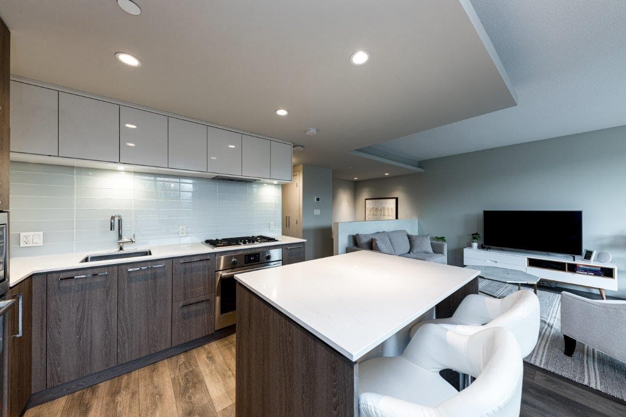 608 - 680 Seylynn Crescent, North Vancouver, V7J 0B5 — photo 4