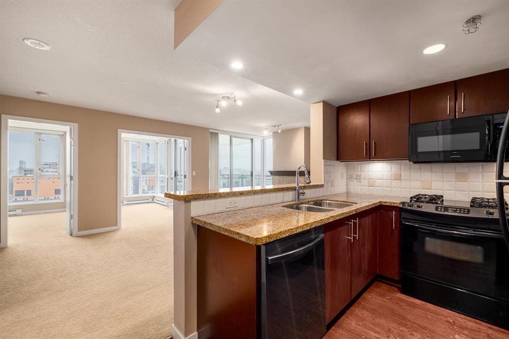 1703 - 120 Milross Avenue, Vancouver, V6A 4K7 — photo 4