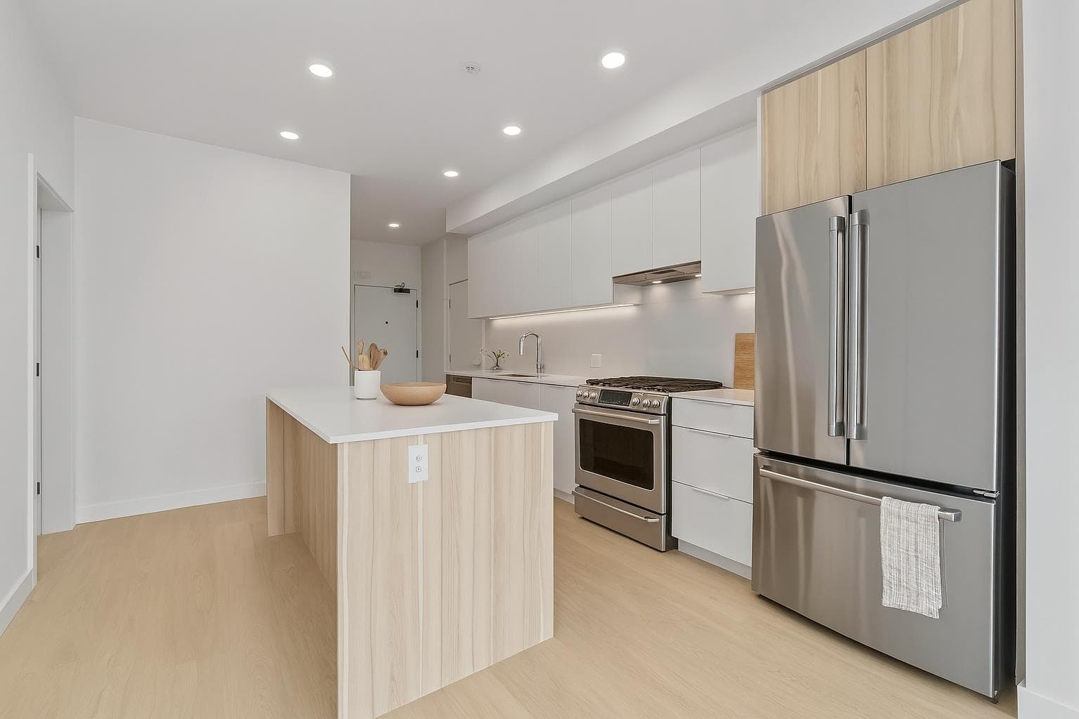 212 - 2450 Garden Drive, Vancouver, V5N 0K1 — photo 5