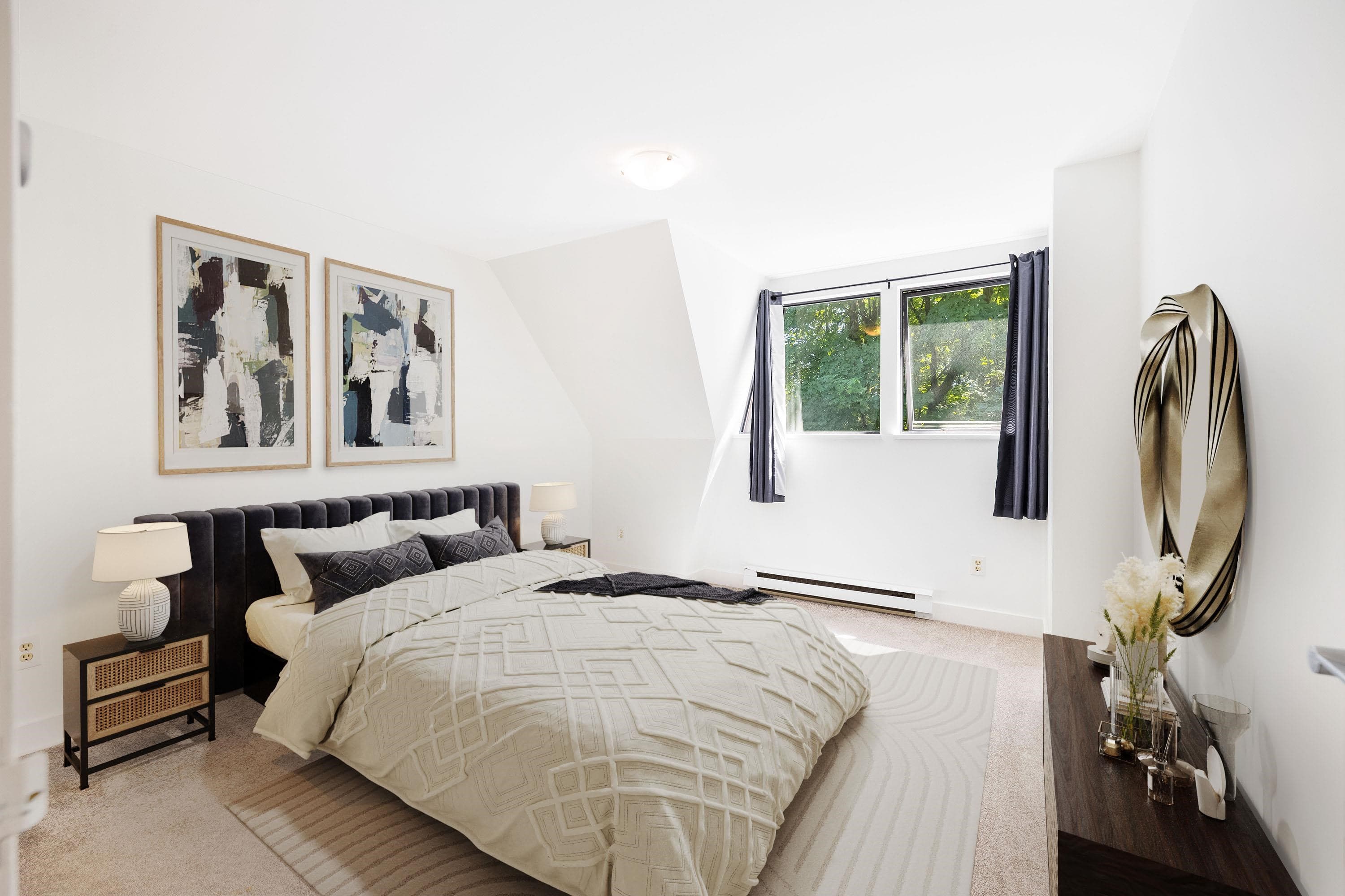 3182 Mountain Highway, North Vancouver, V7K 2H5 — photo 2