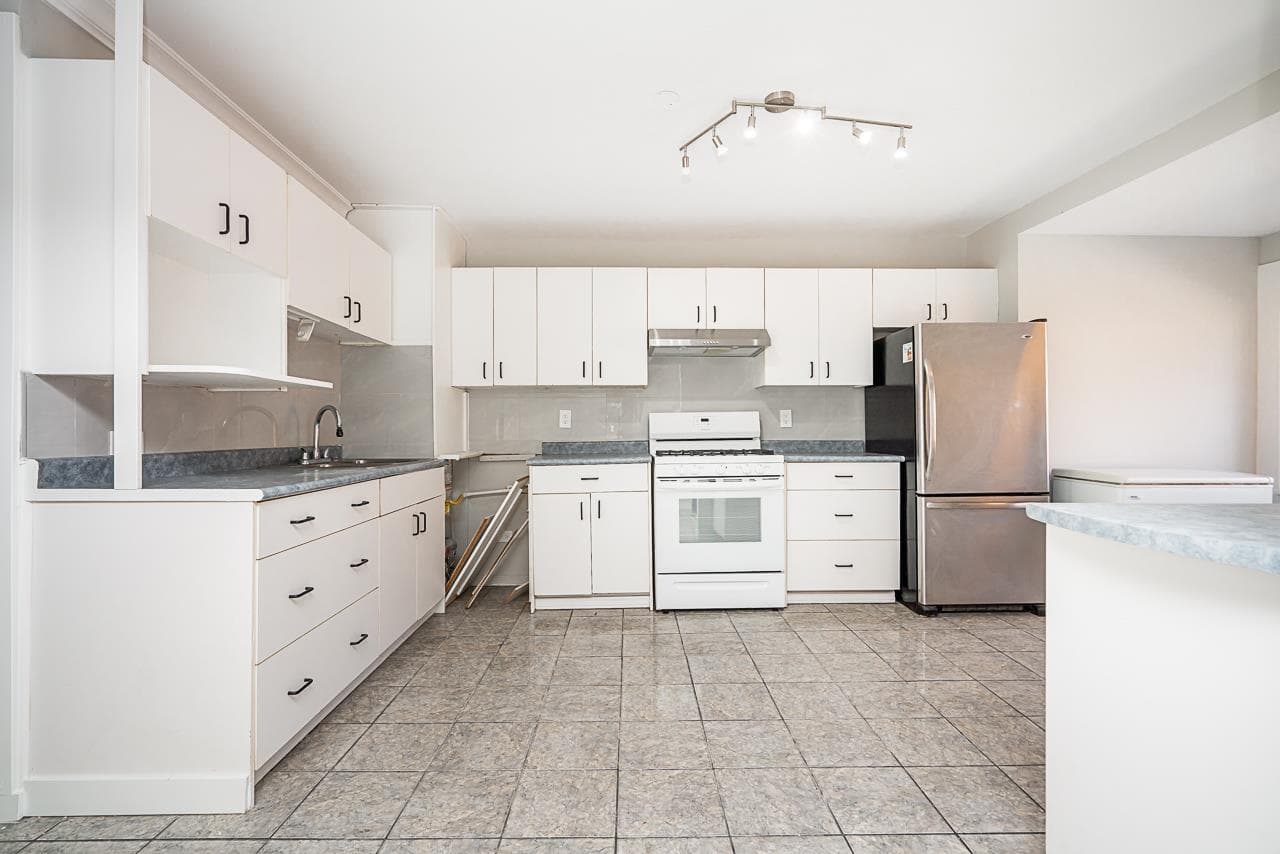 10064 127b Street, Surrey, V3V 5M3 — photo 3