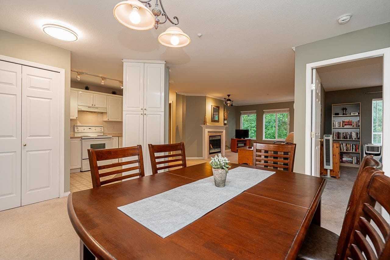 306 - 12155 75a Avenue, Surrey, V3W 1B9 — photo 4
