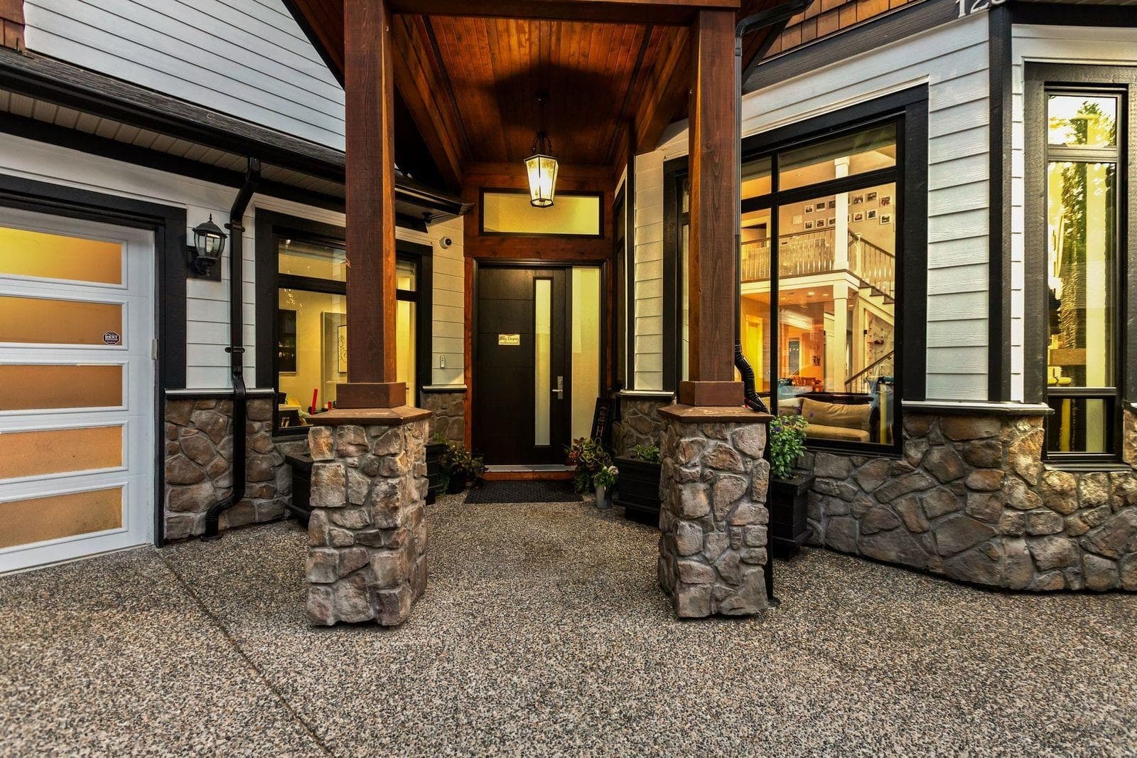 12351 216 Street, Maple Ridge, V2X 5K2 — photo 3