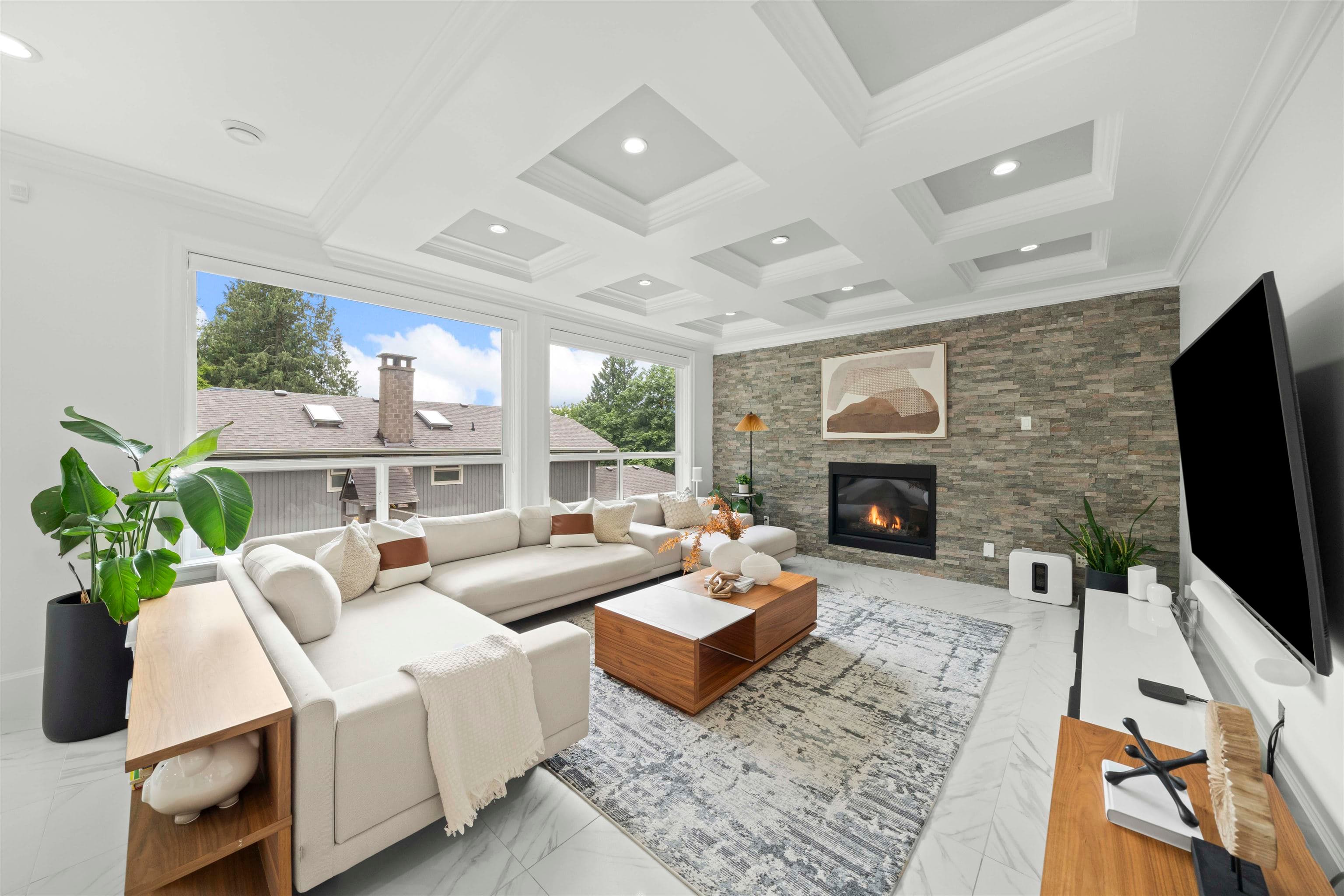 7638 Aubrey Street, Burnaby, V5A 1K7 — photo 4