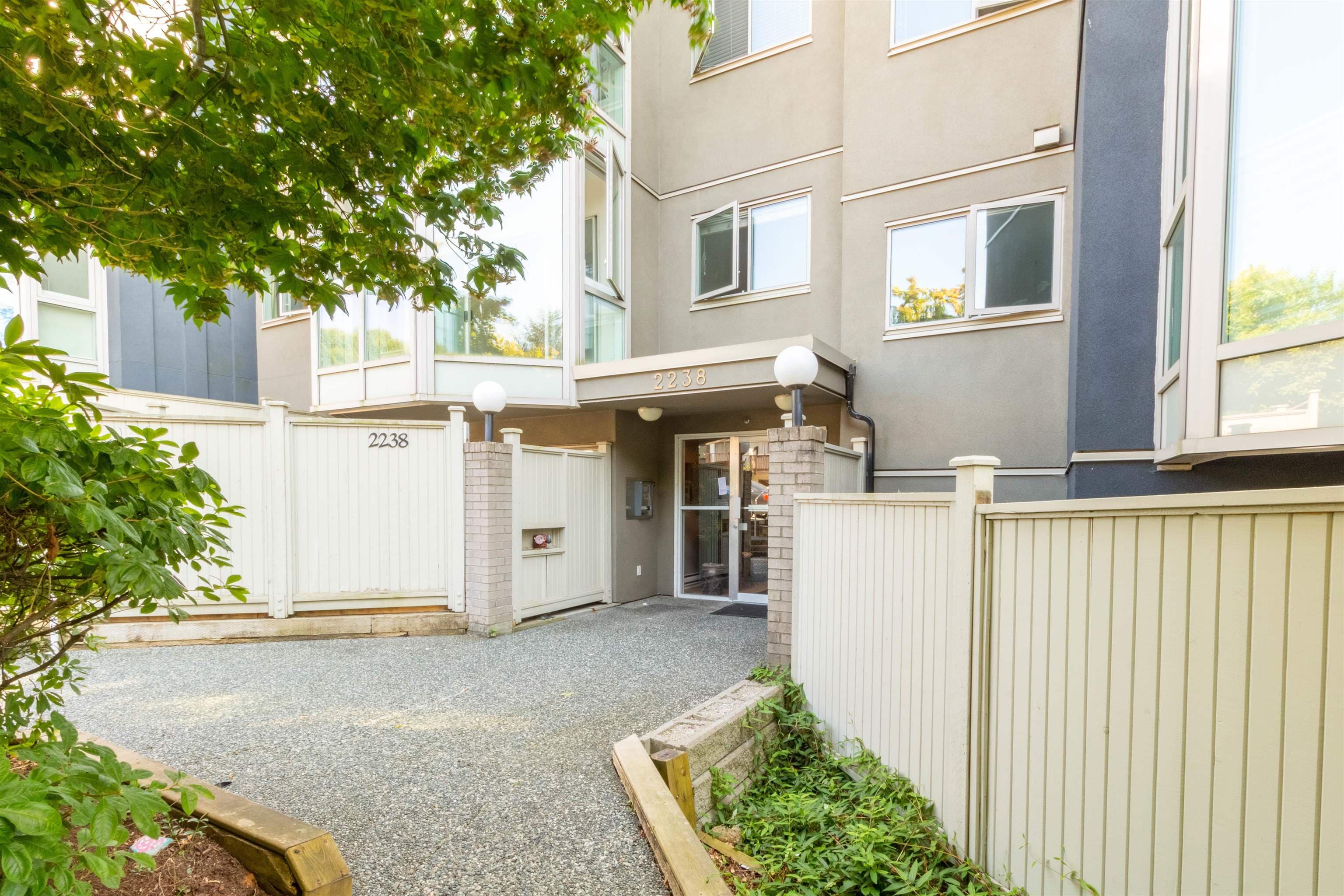 205 - 2238 Eton Street, Vancouver, V5L 1C8 — photo 2