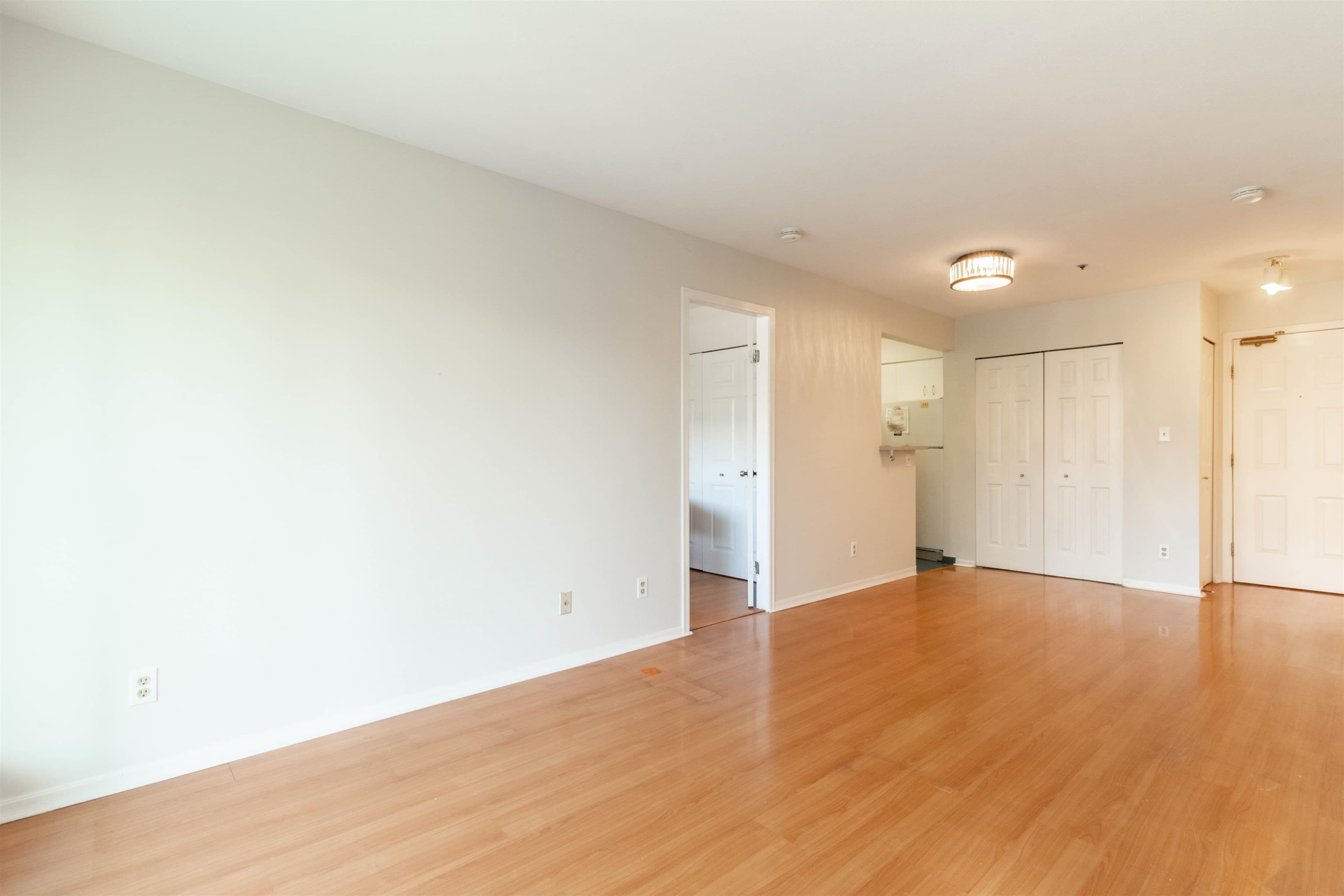 205 - 2238 Eton Street, Vancouver, V5L 1C8 — photo 3
