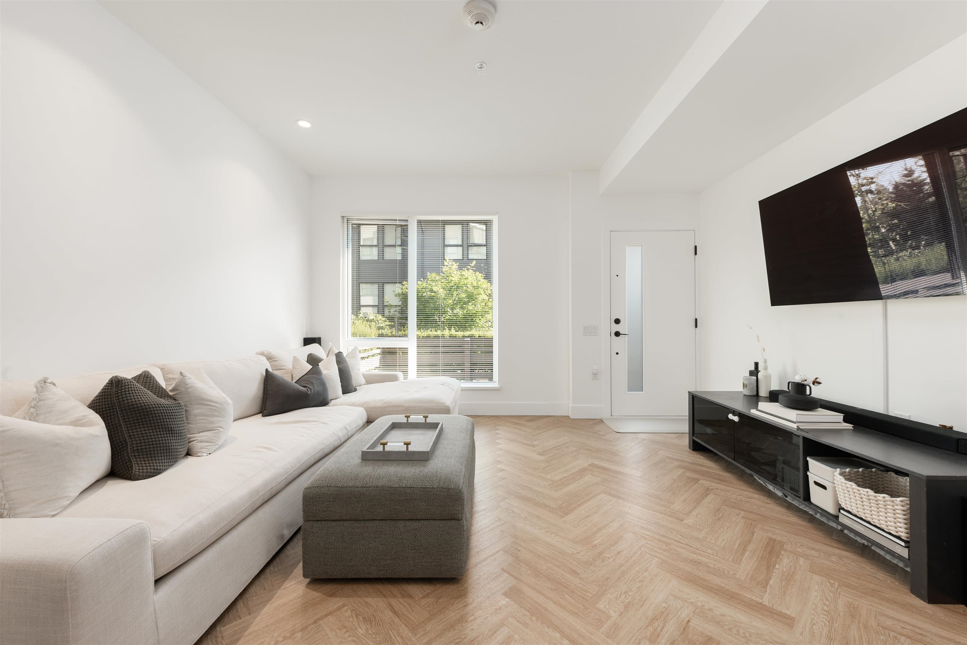 3 - 9278 Slopes Mews, Burnaby, V5A 0G1 — photo 2